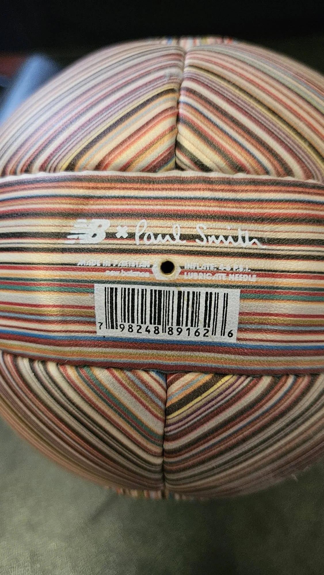 🎨 New Balance Football Mini x Paul Smith - LIMITED EDITION 🎨 image indicator(2)