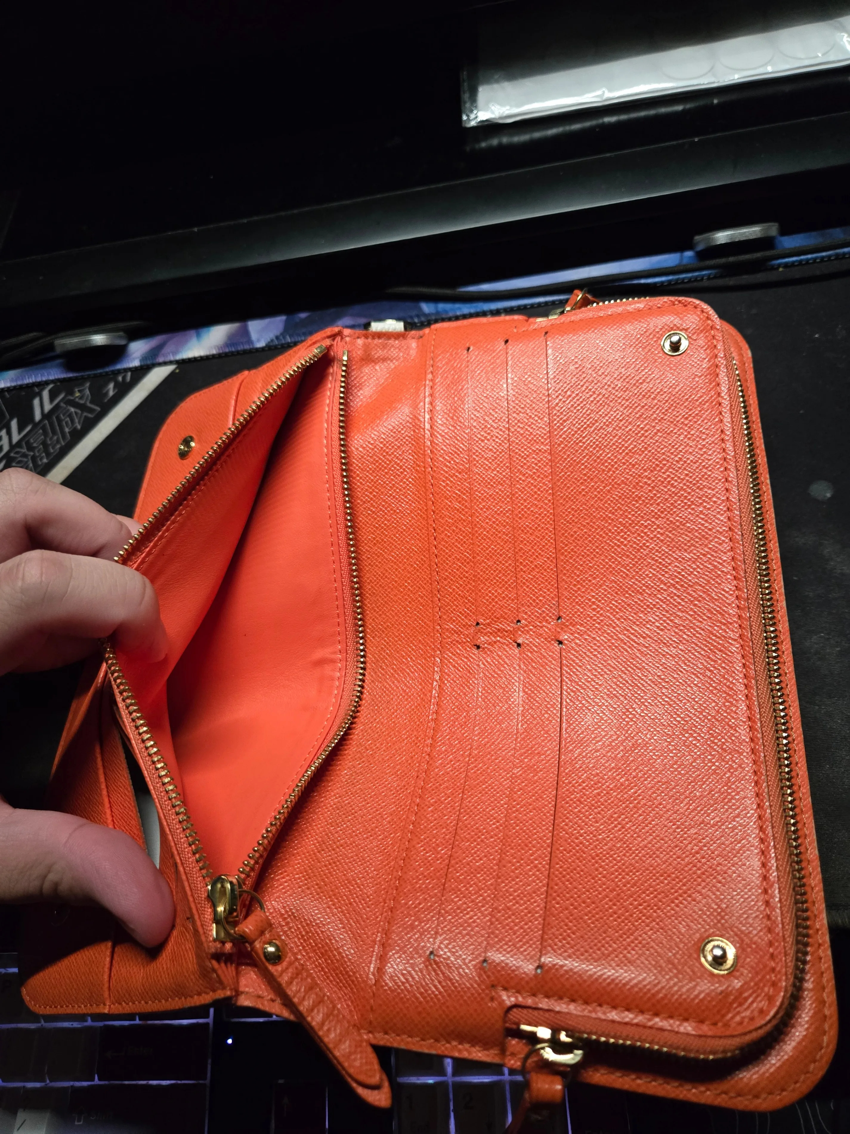 LV Multi-colour wallet (Authentic Used) image indicator(4)