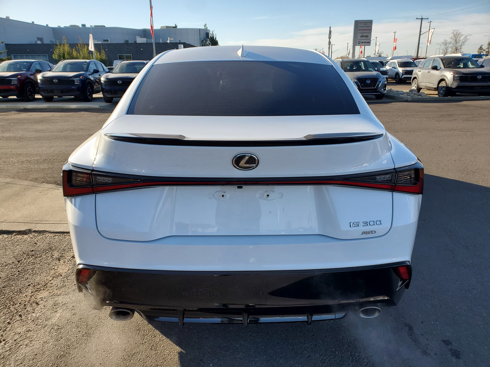 2023 Lexus IS 300 - photo 4