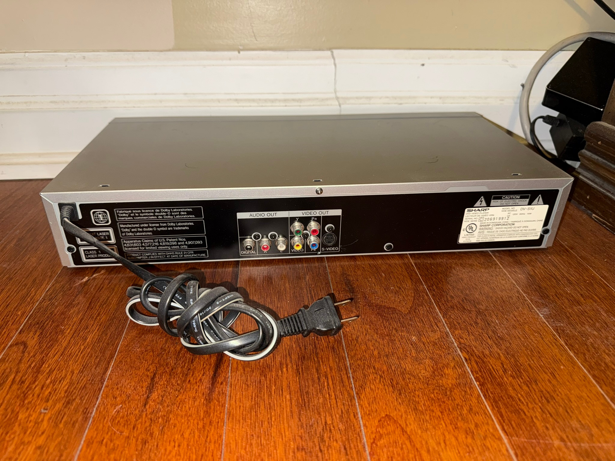 Sharp DV-S1 DVD CD Player - photo 2
