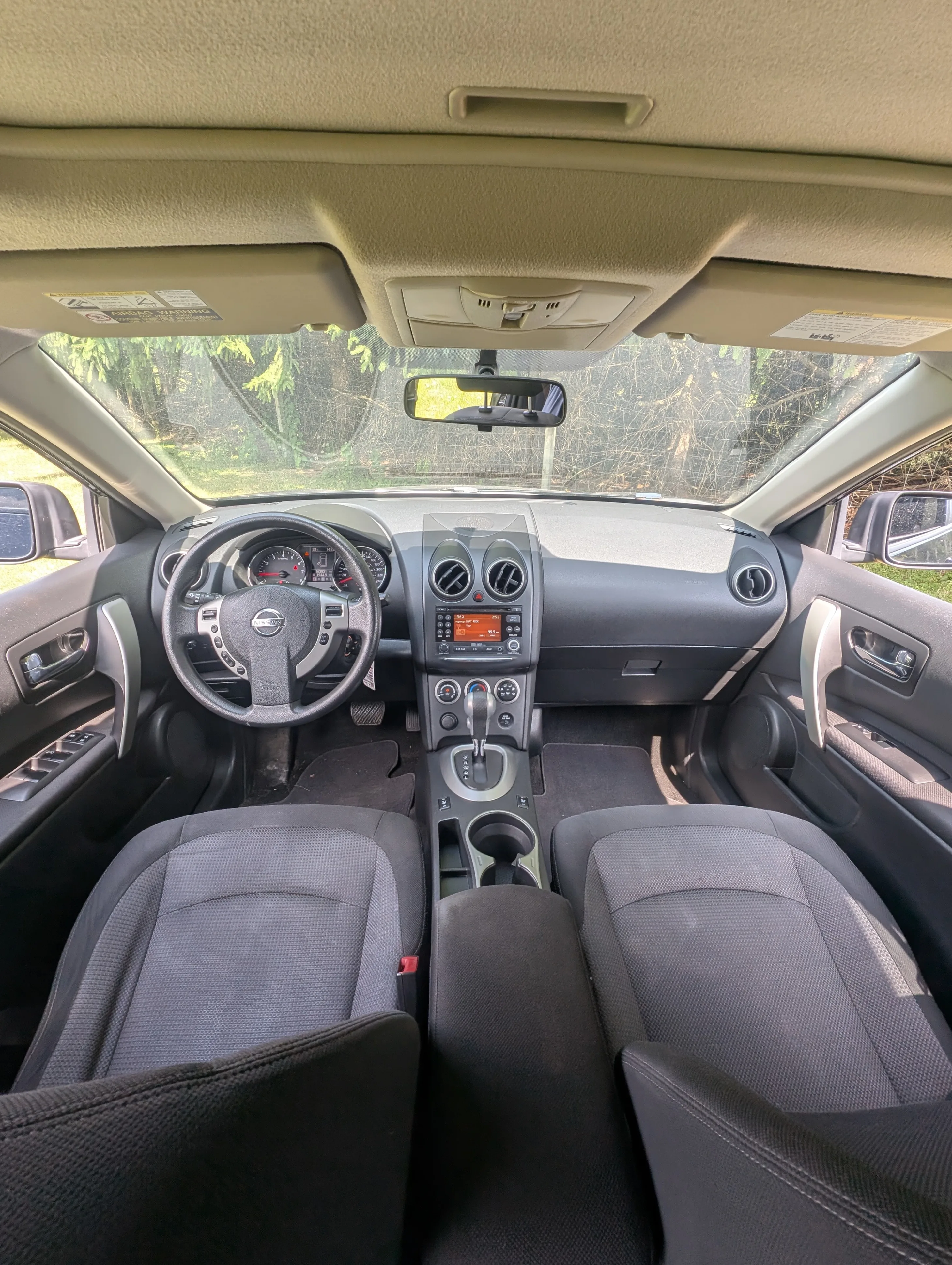 2011 Nissan Rogue image indicator(4)