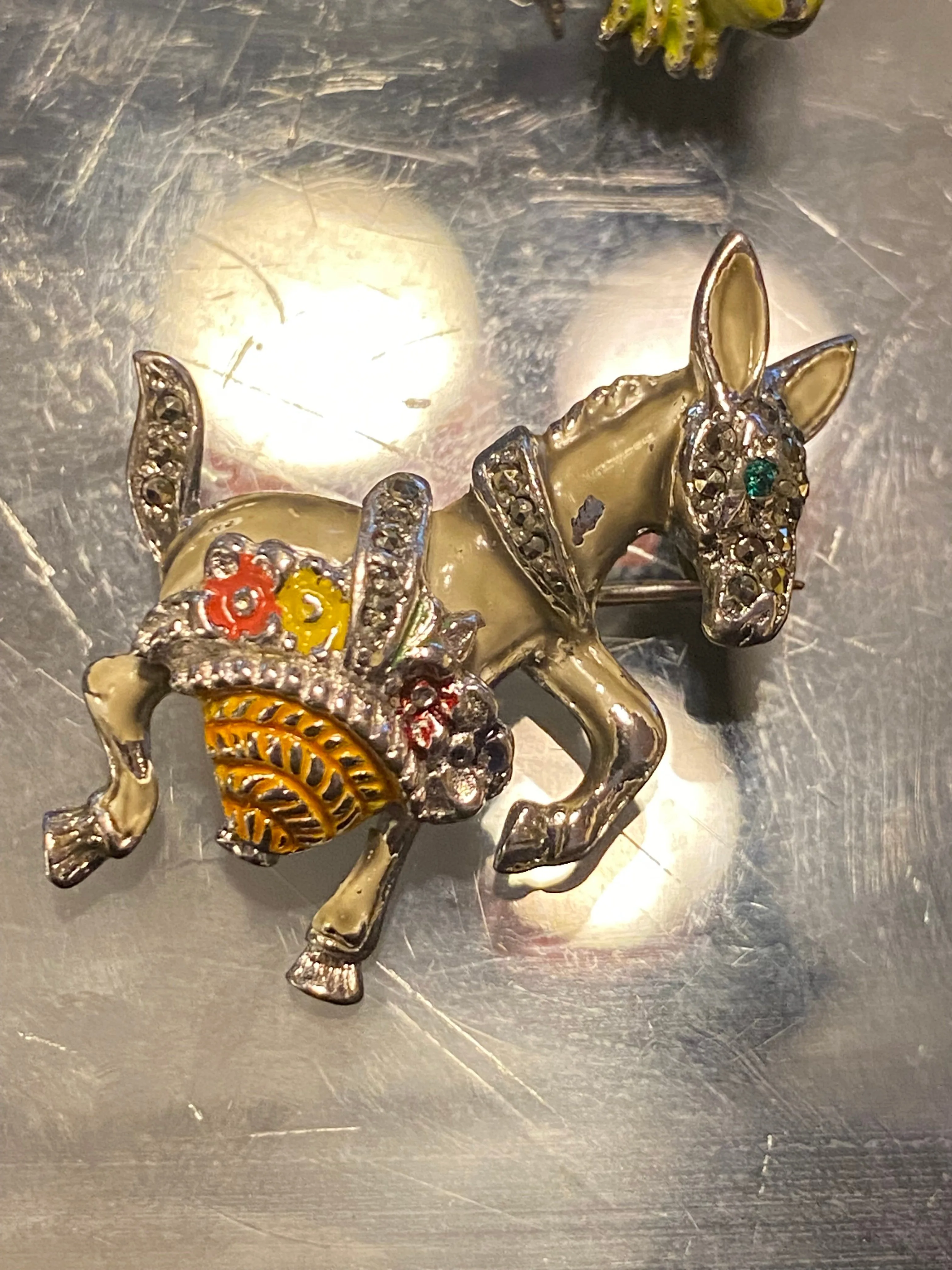 Sailboat, Lizard, Donkey Fashion Brooch image indicator(4)