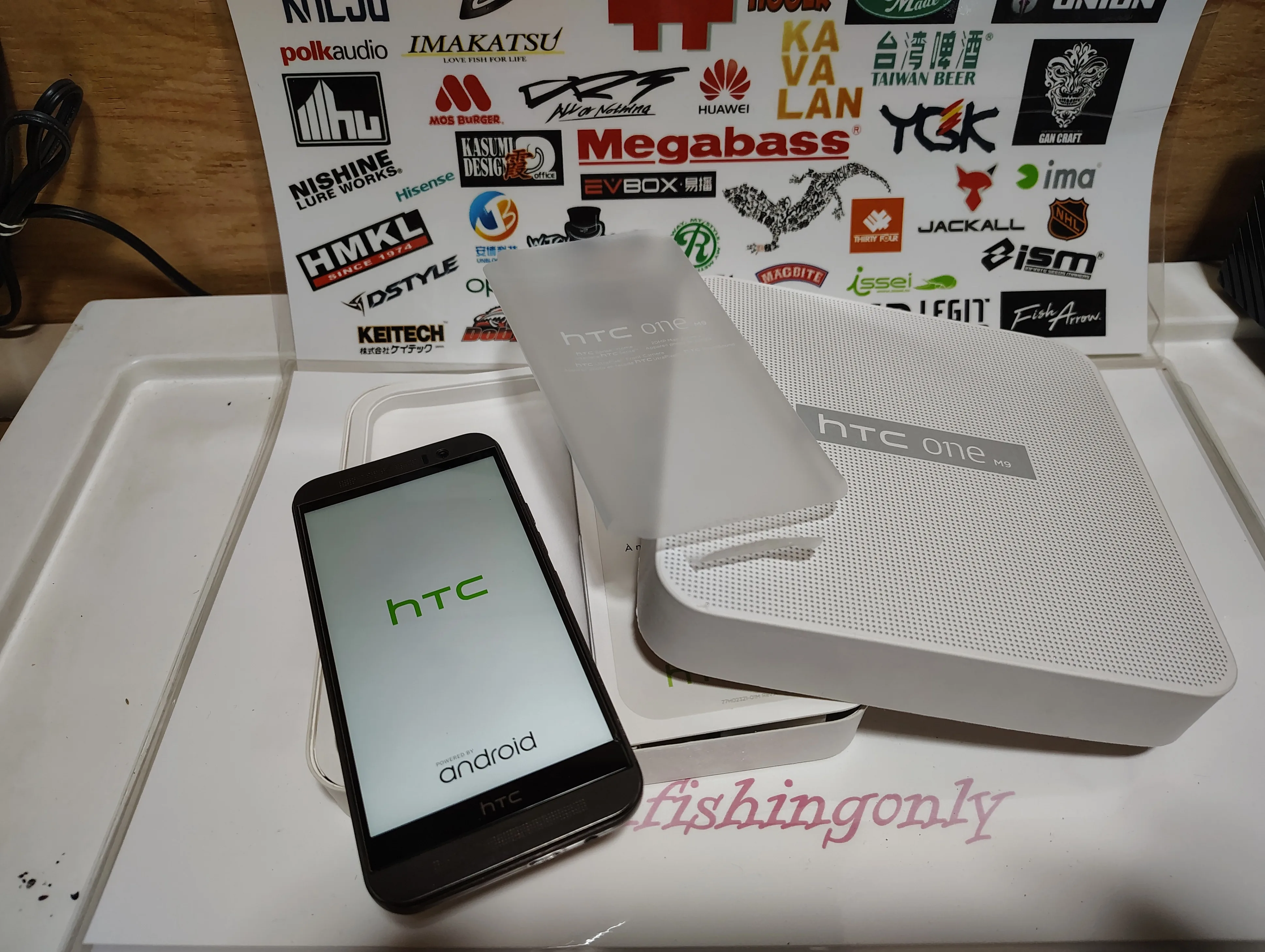 MINT WORKING HTC ONE M9 in Original Box