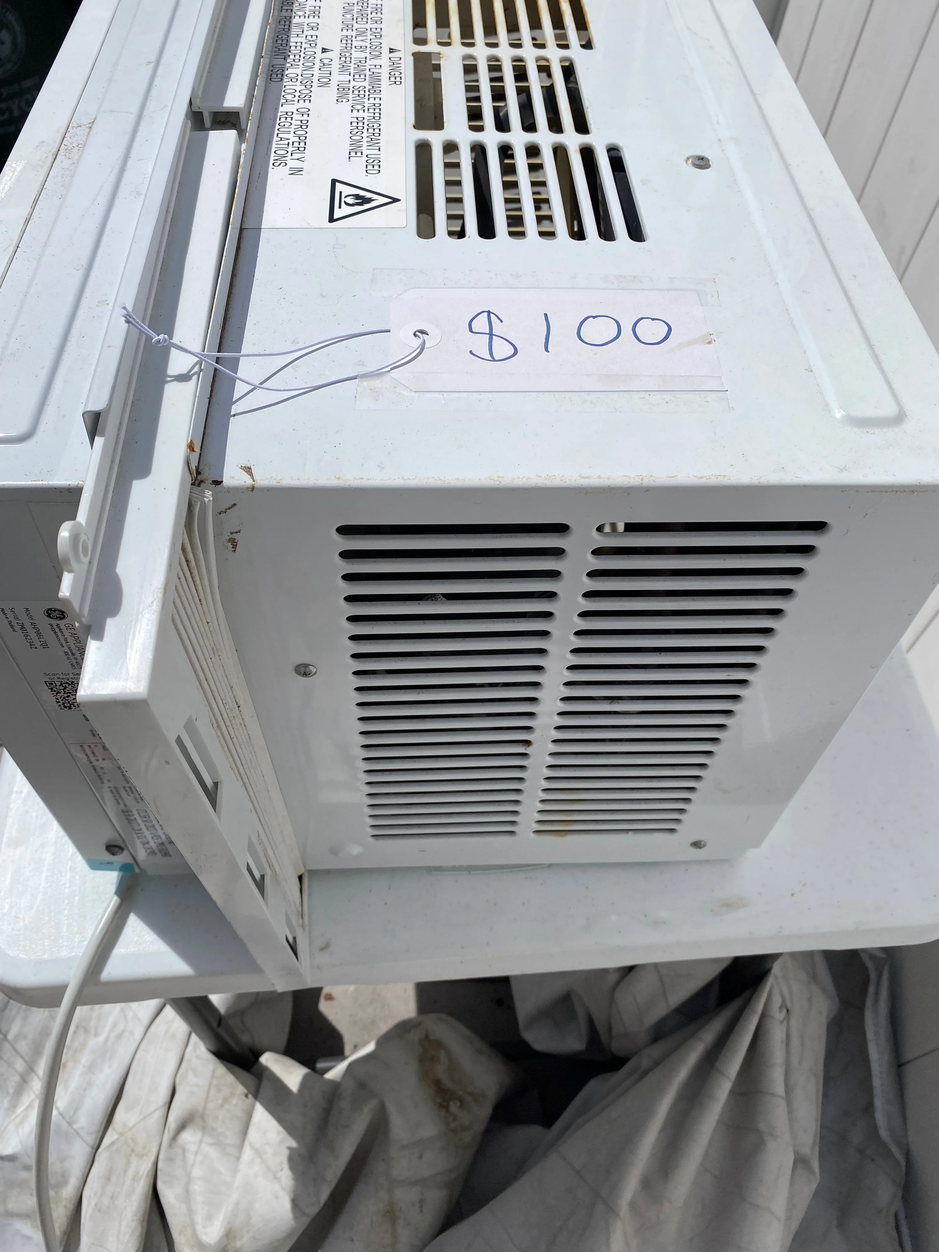 GE Air conditioner -w- remote image indicator(3)