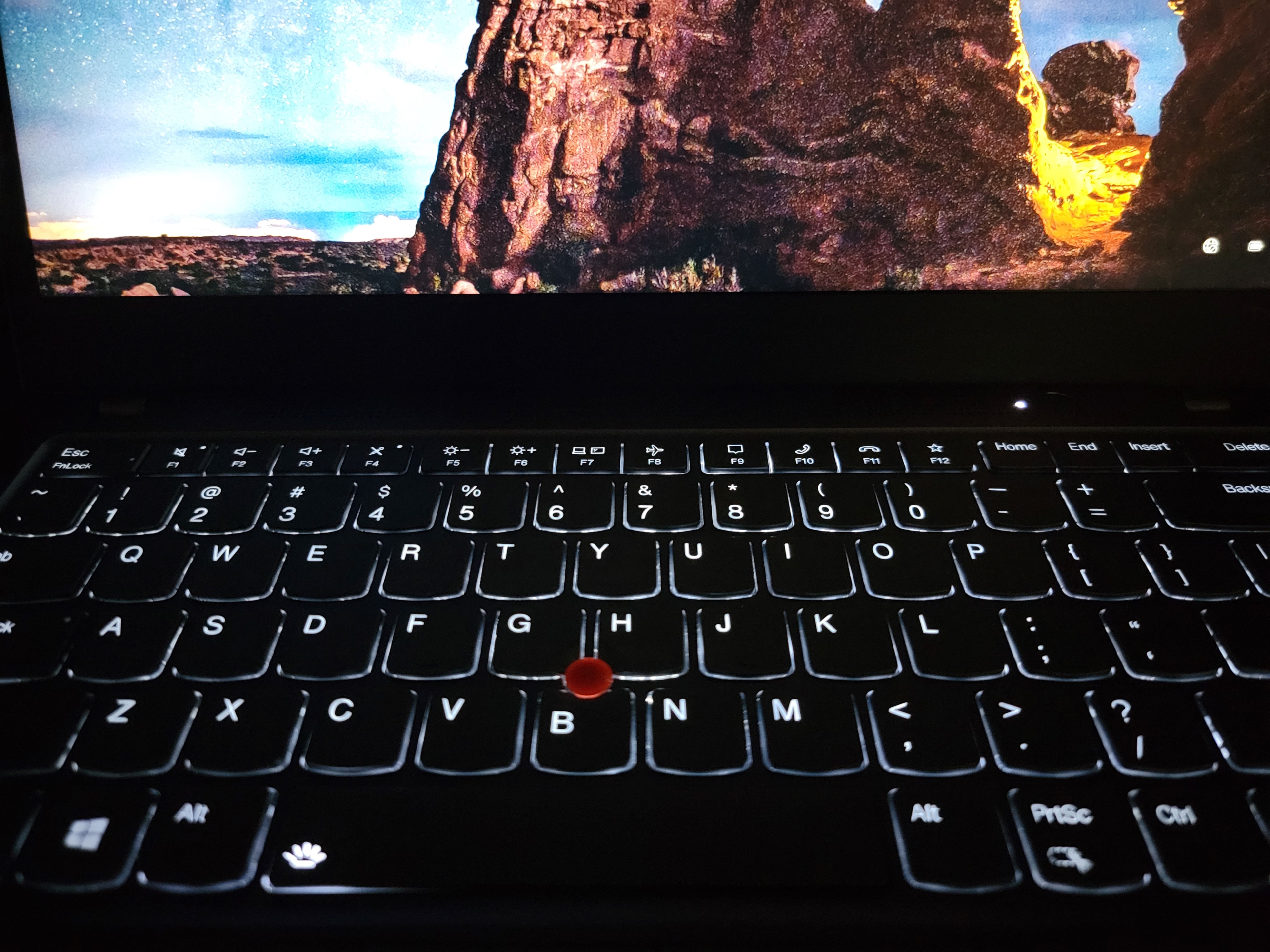 Excellent  Lenovo Think pad T14S Gen2 LAPTOP, 11TH Gen Intel - photo 2