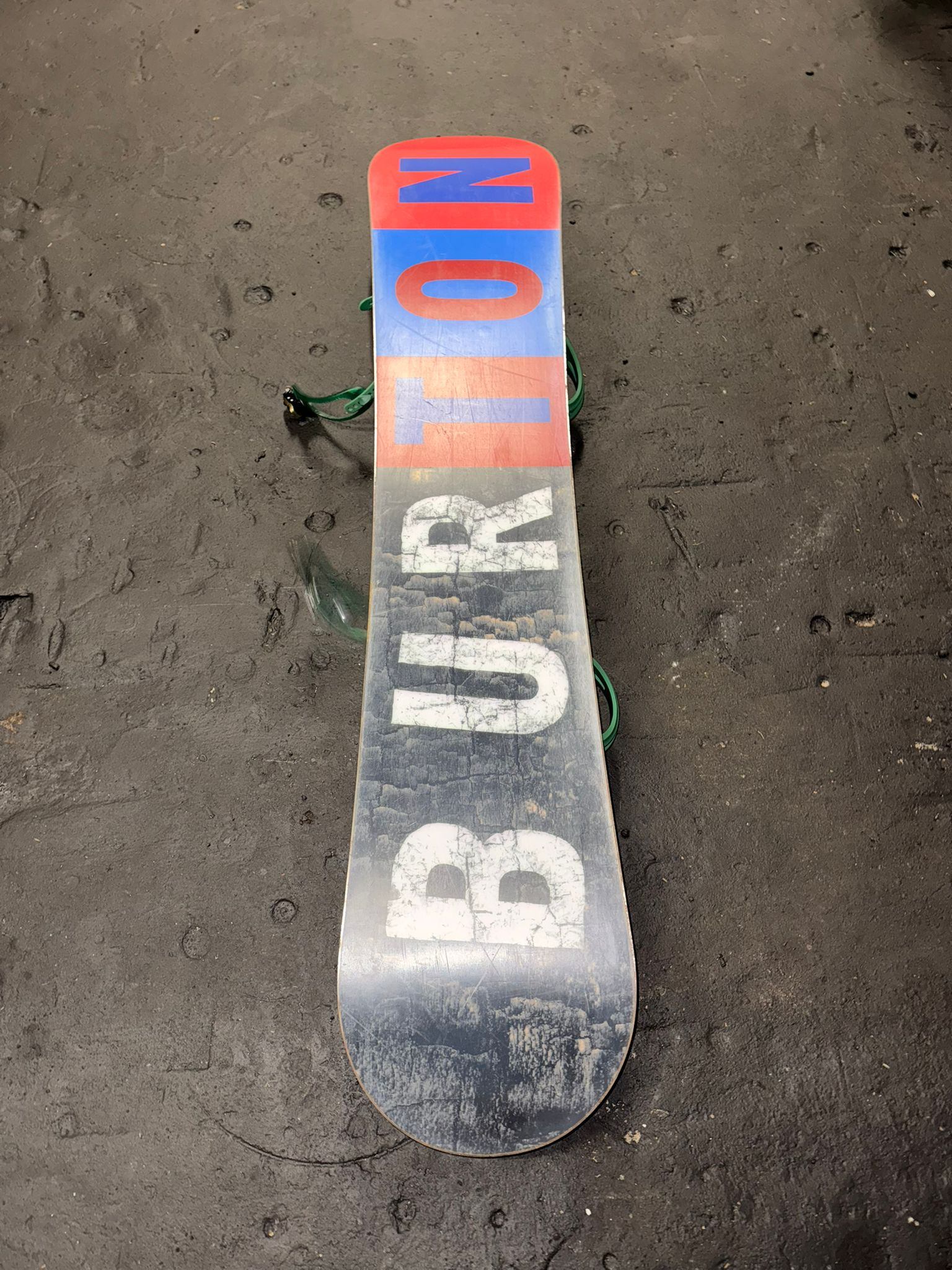 Burton Blunt Snowboard with Bindings - photo 3