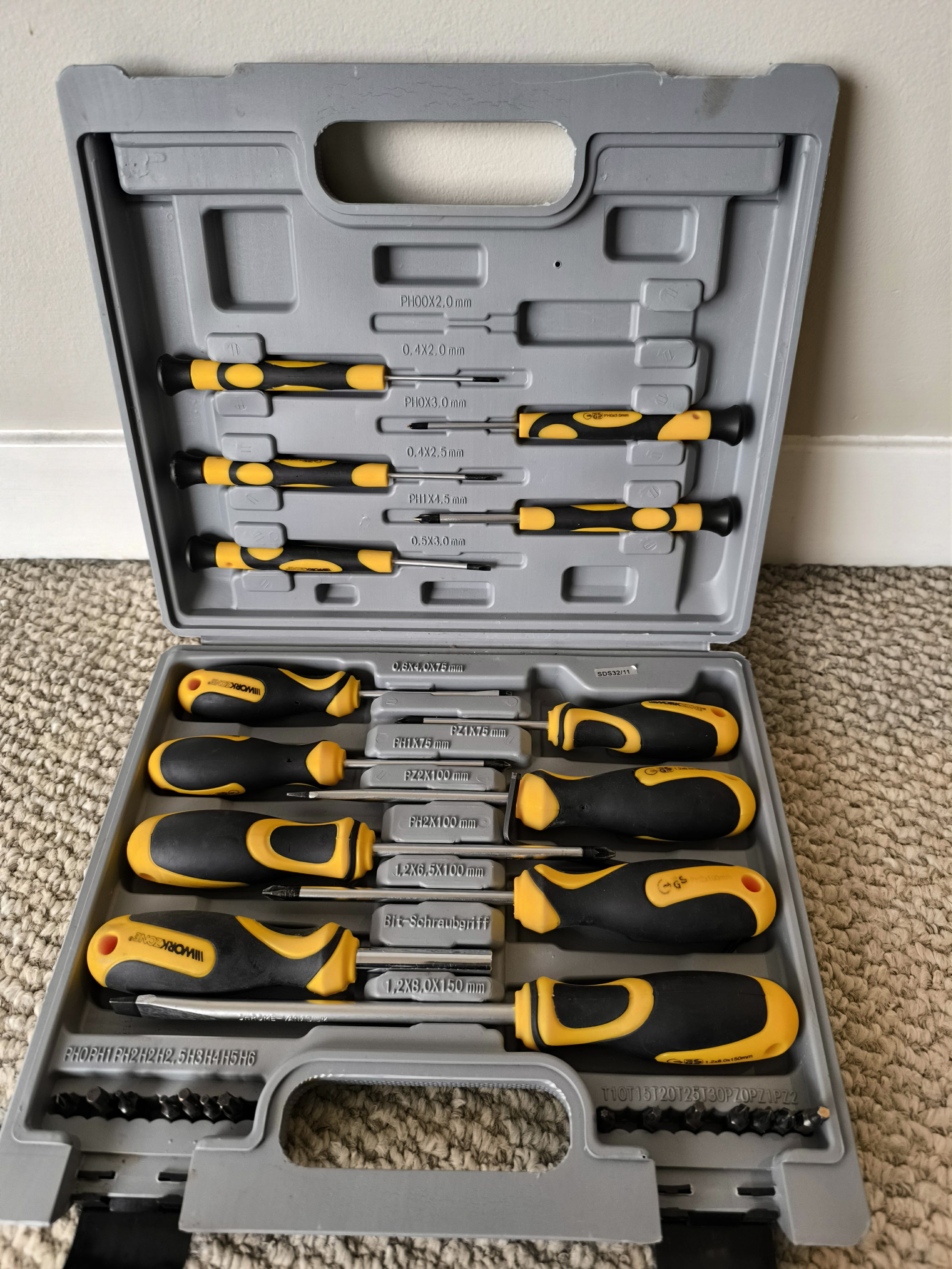 Screwdriver set