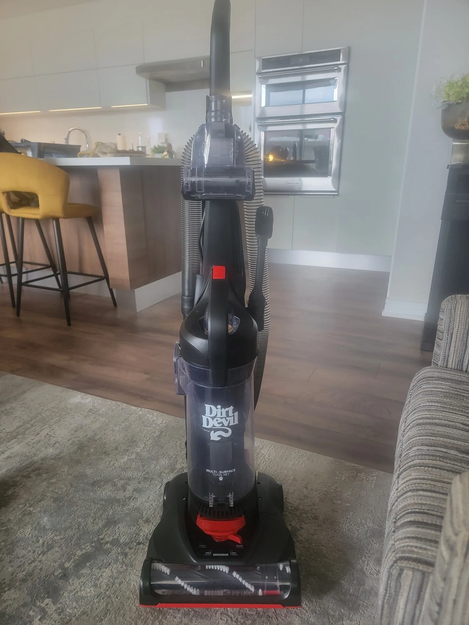 Dirt Devil Mult-Surface Vacuum Brand New image indicator(3)