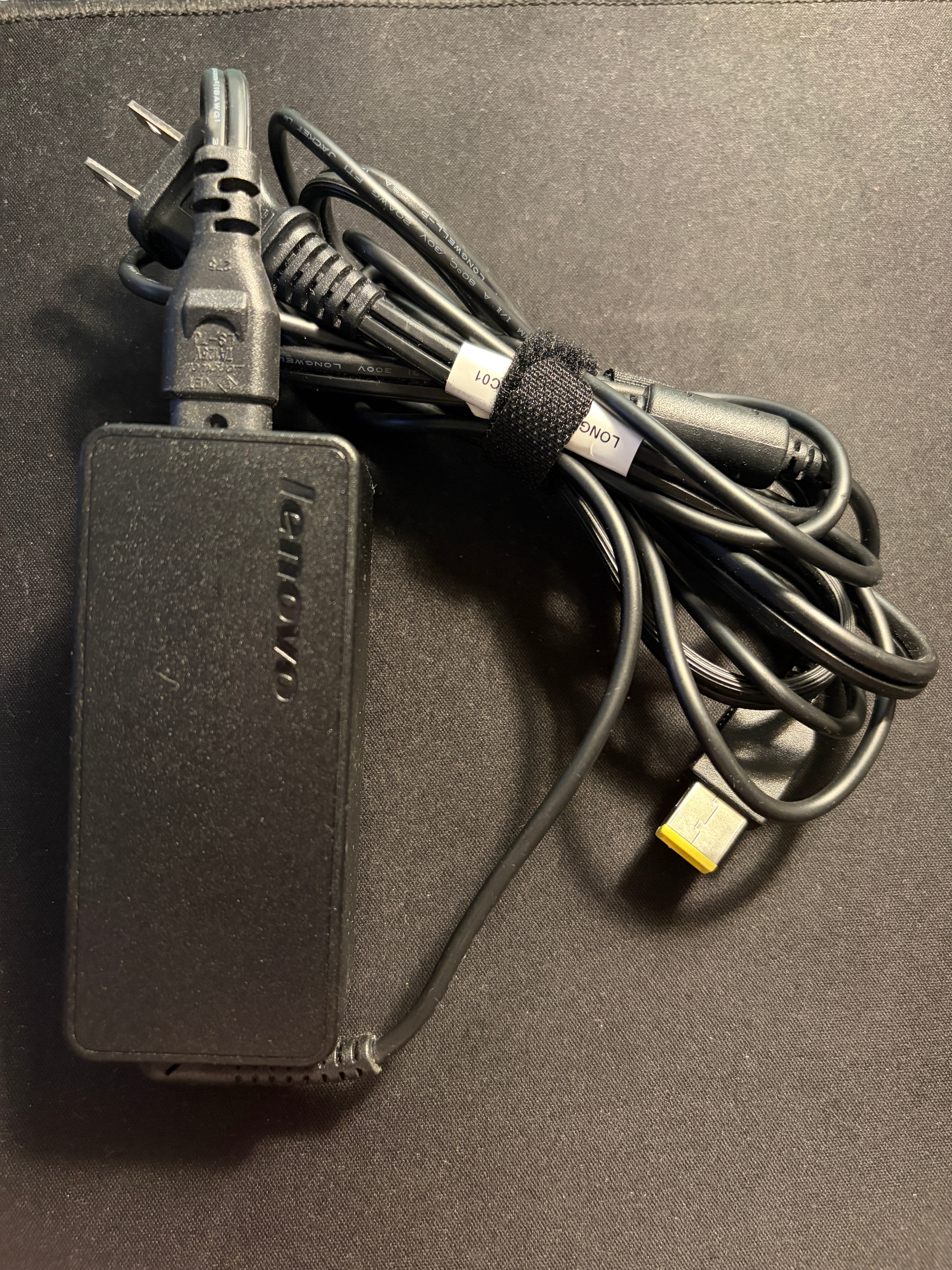 Thinkpad 45W AC Adapter - photo 3
