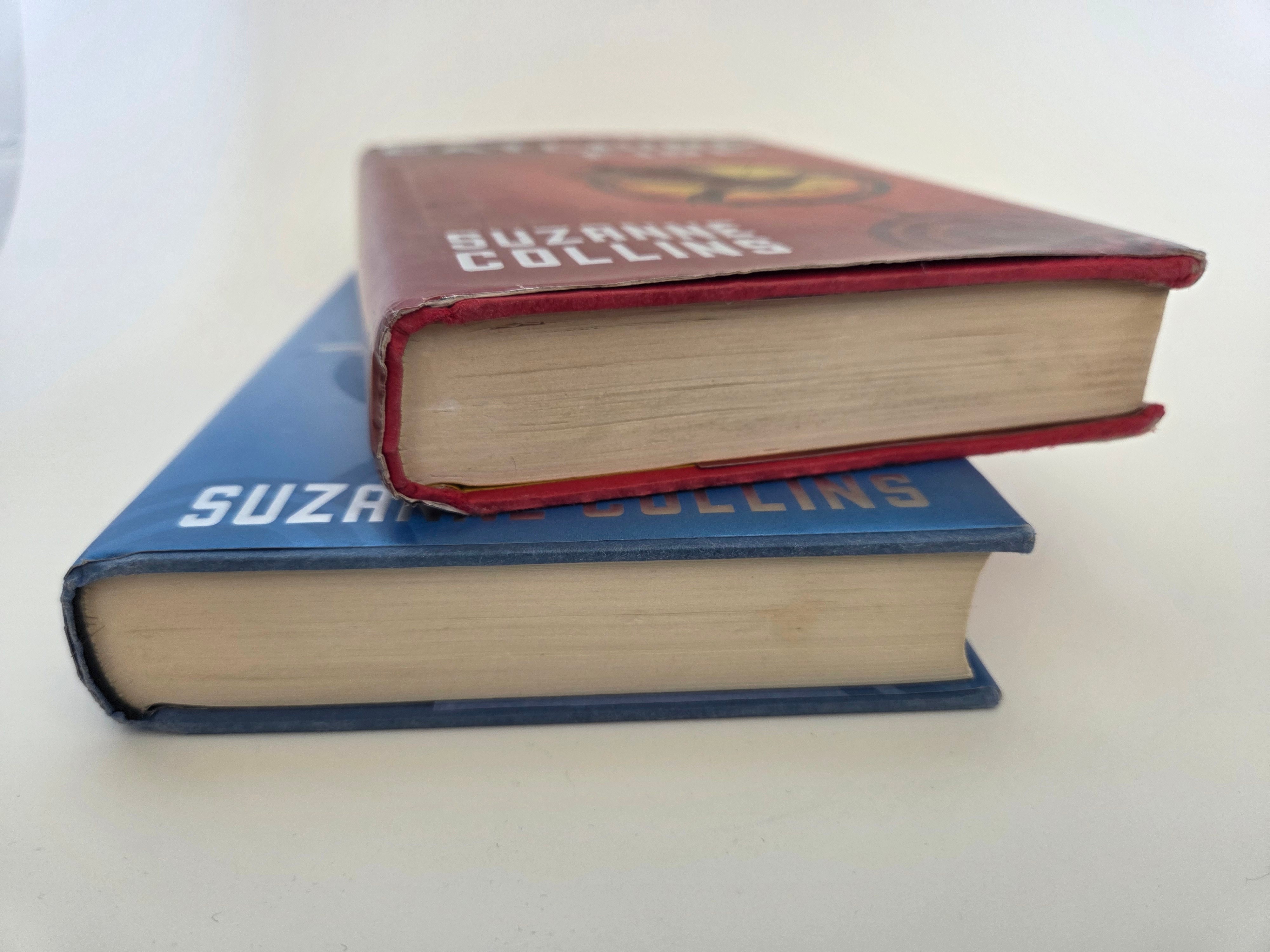 Hunger Games: Catching Fire & Mockingjay Hardcovers - photo 4