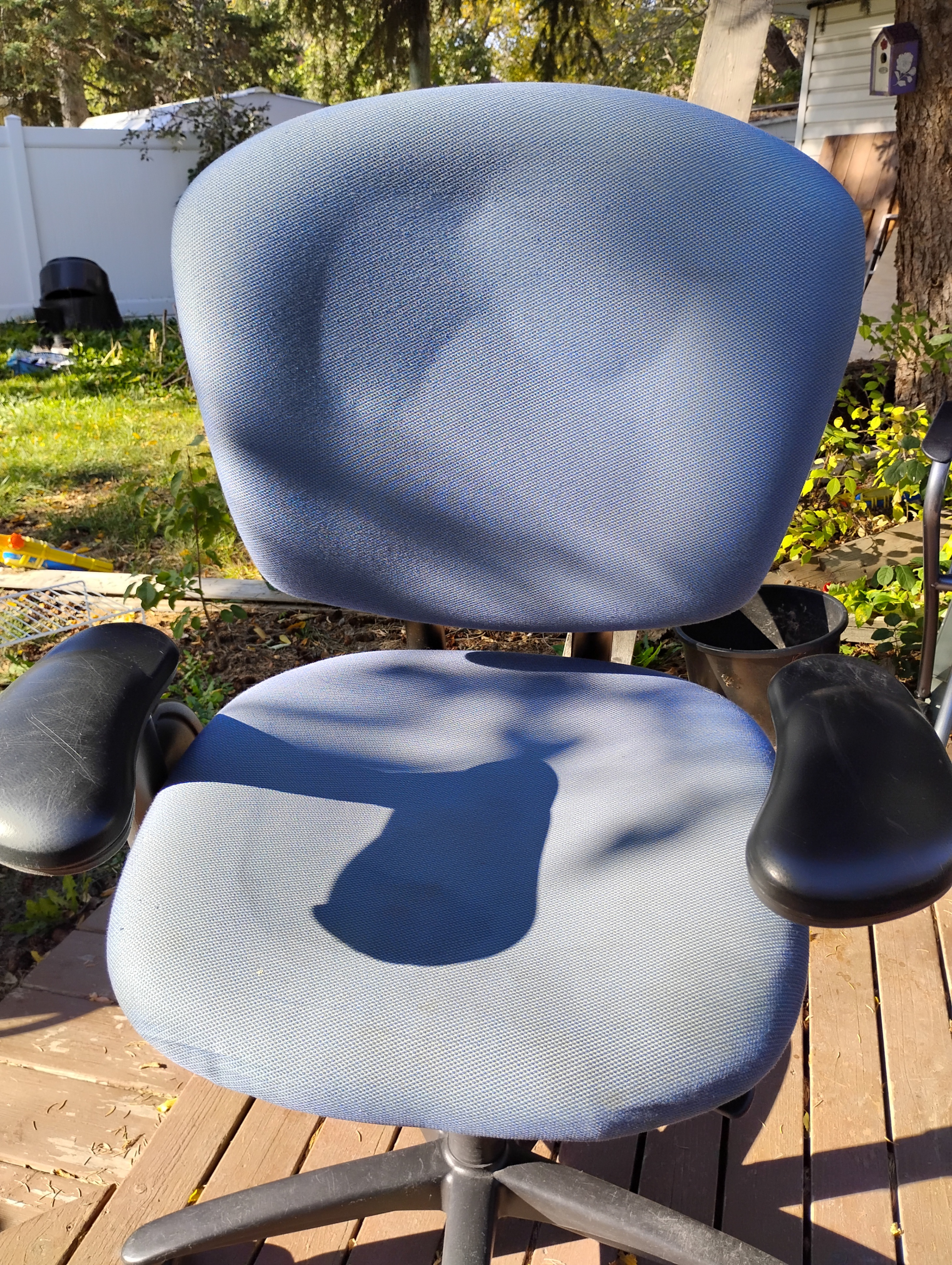 Adjustable Office Chair – Reclining with Wheels