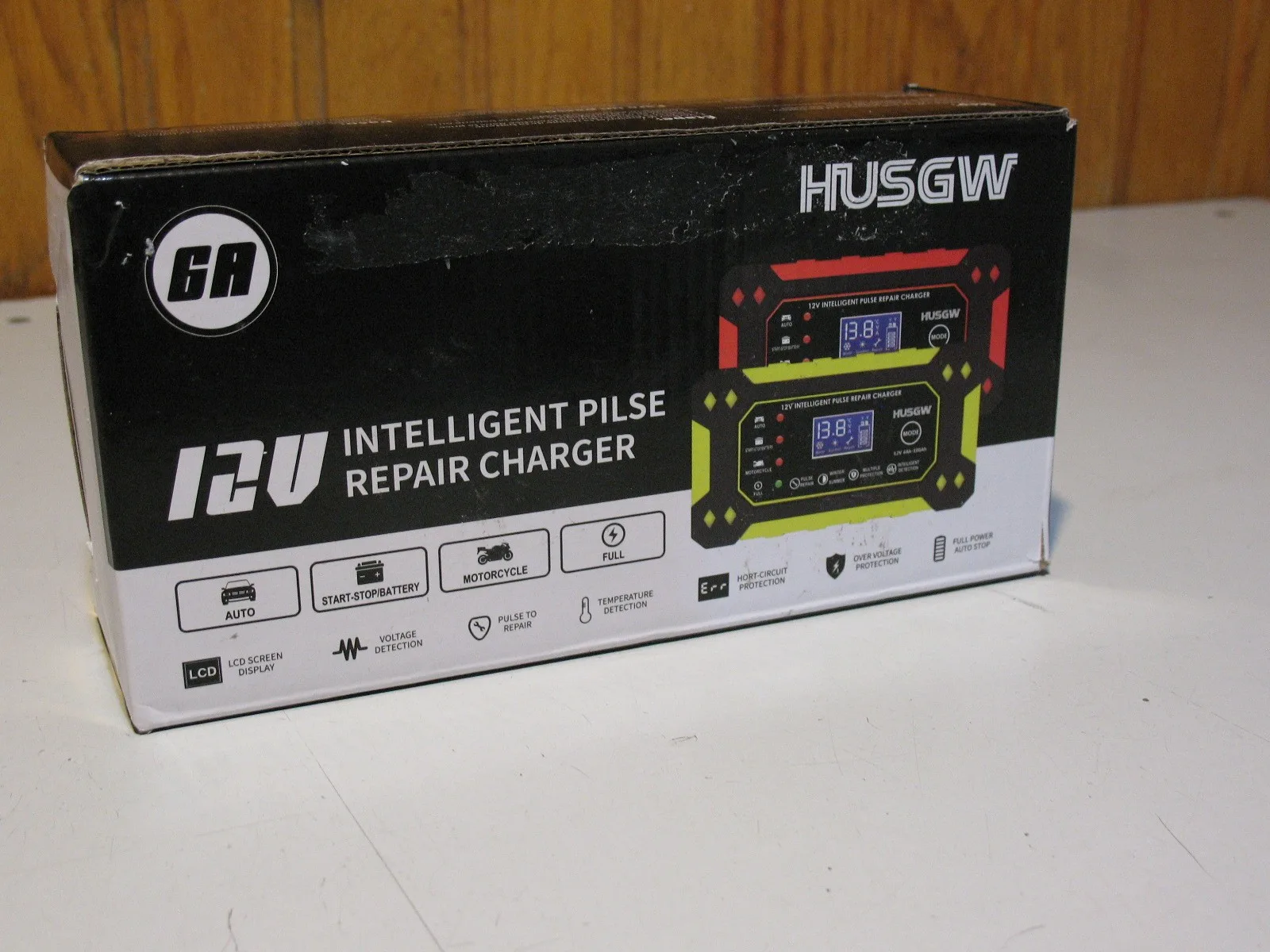 12 Volt Intelligent Pulse Repair Battery Charger, BRAND NEW image indicator(2)