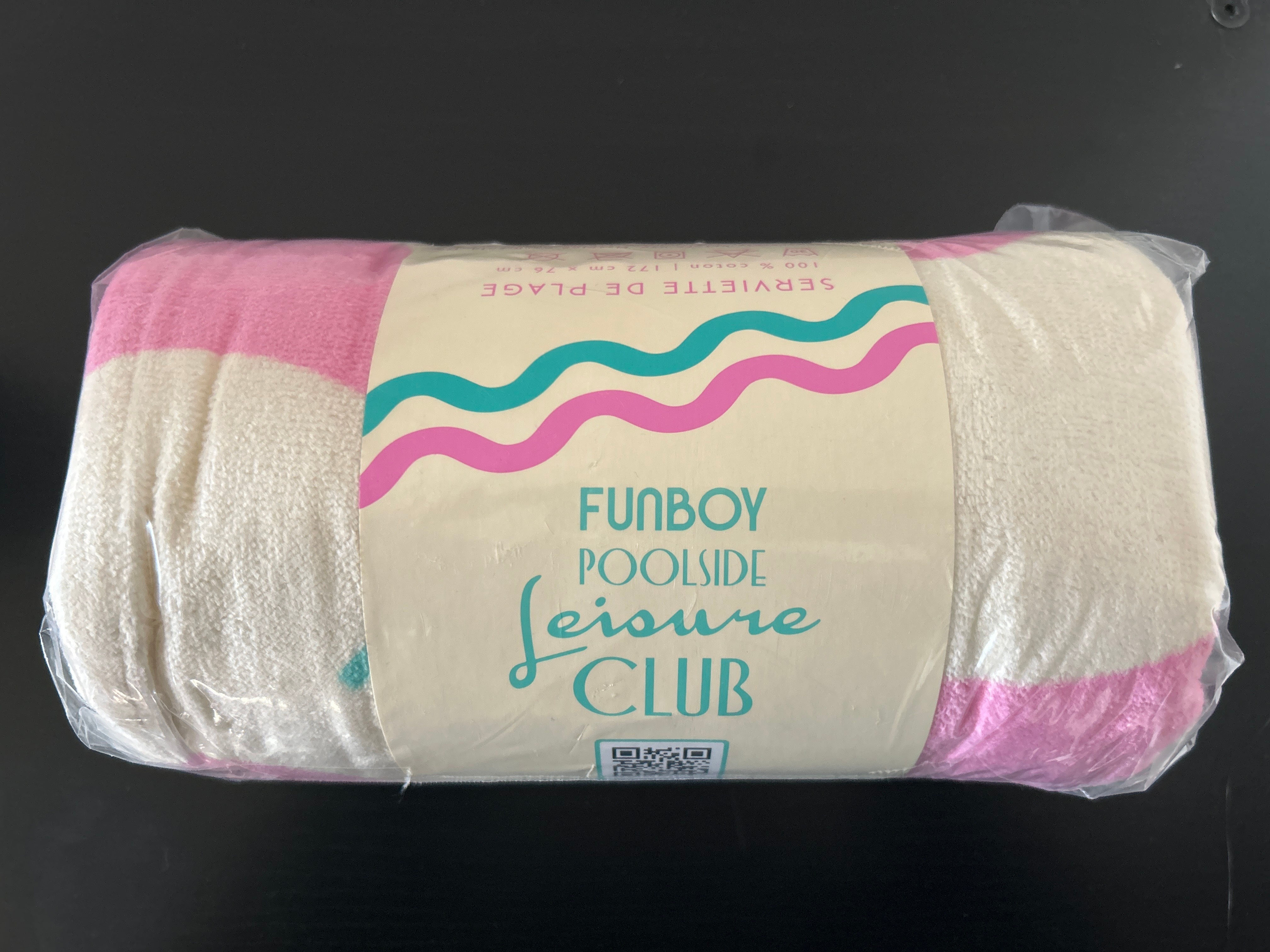 FUNBOY Poolside Leisure Club Beach Towel (NEW)