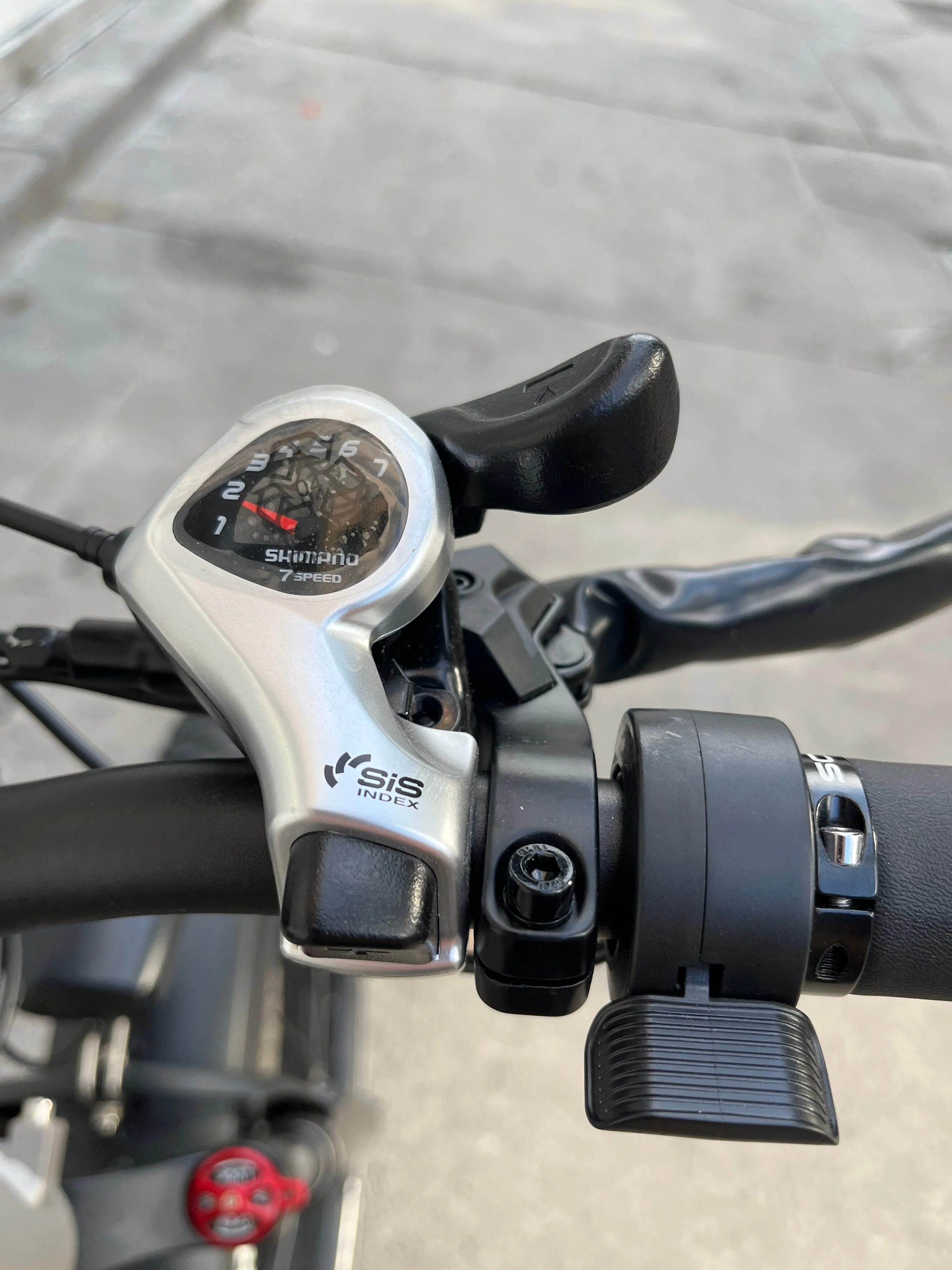 OIIOS Quanta Electric Bicycle | Showroom Demo / Full Warranty image indicator(10)