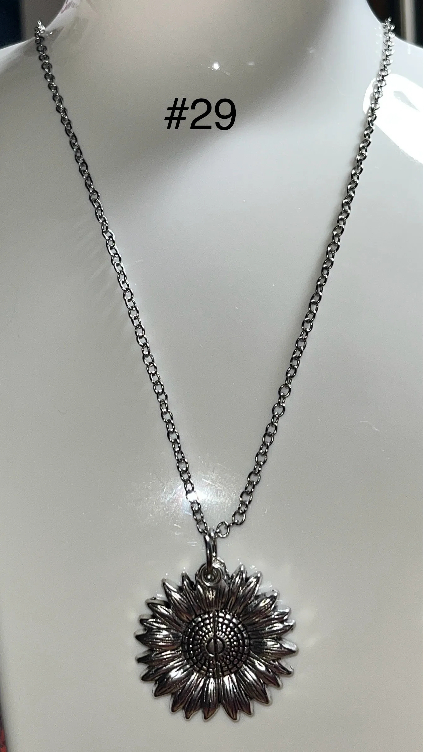 Ladies Necklaces image indicator(5)