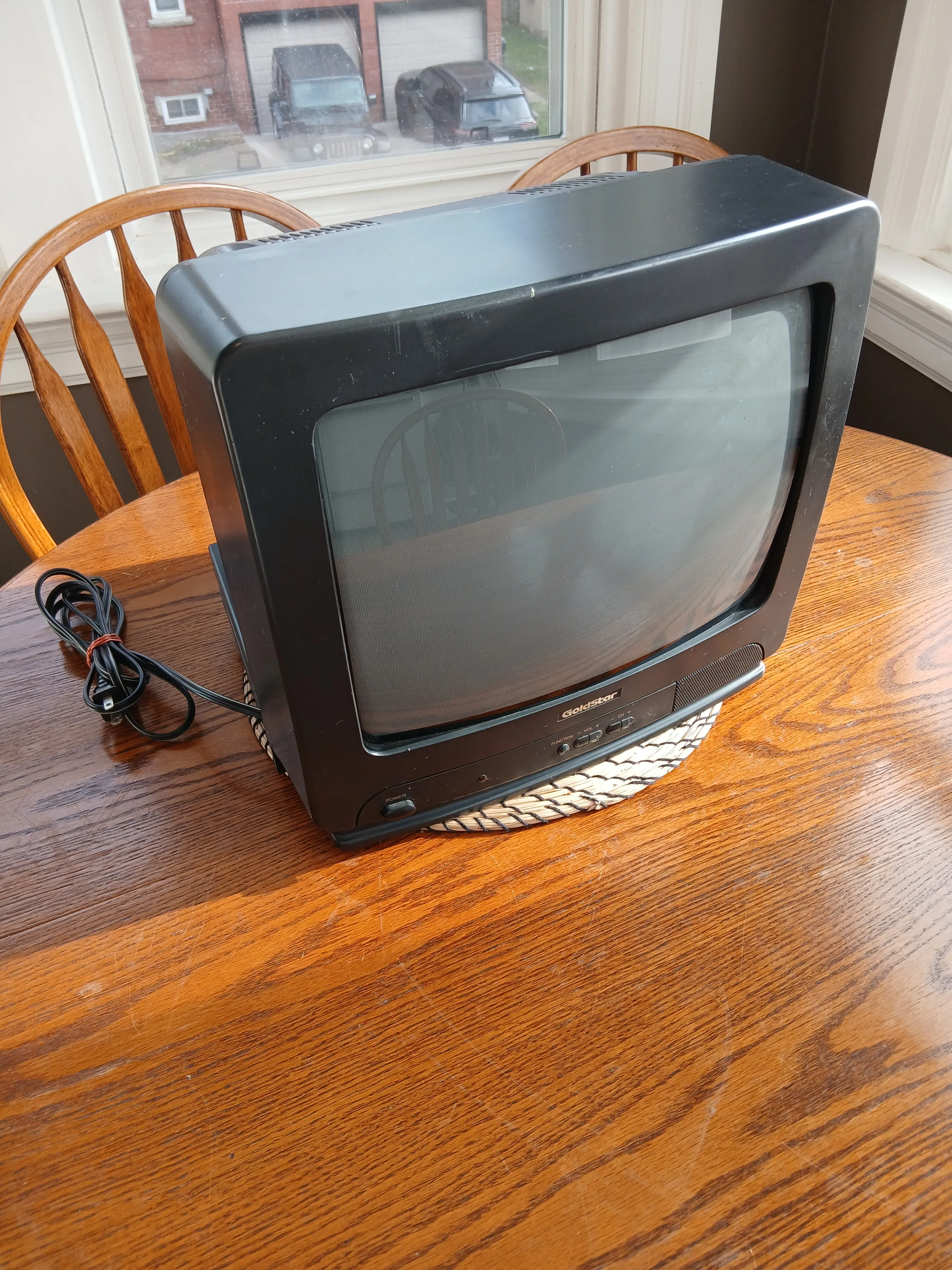 Vintage Retro Gaming TV Goldstar 13 3/4" CN-14A80 1993 image indicator(2)