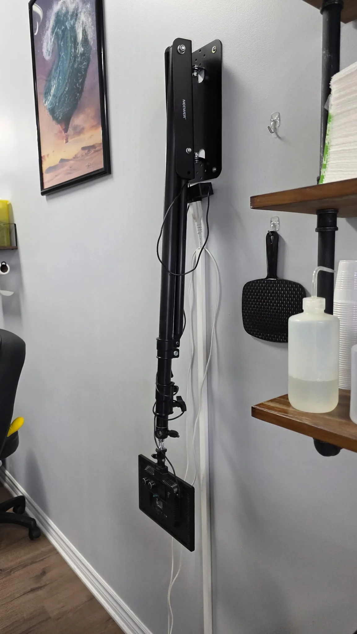 Flat Panel Lights + Wall-Mount Boom Arms image indicator(5)