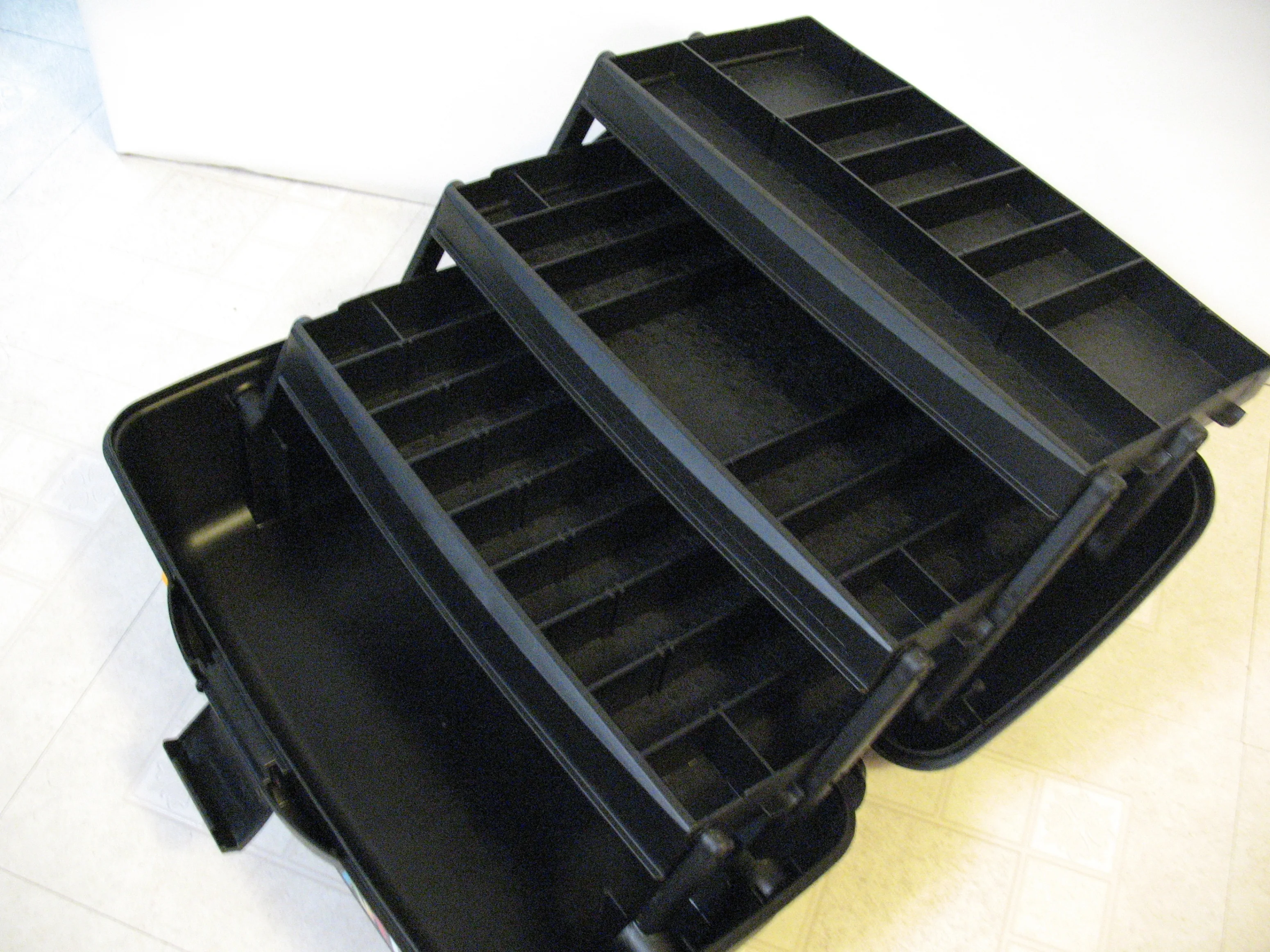 3 Tray Toolbox, BRAND NEW image indicator(4)