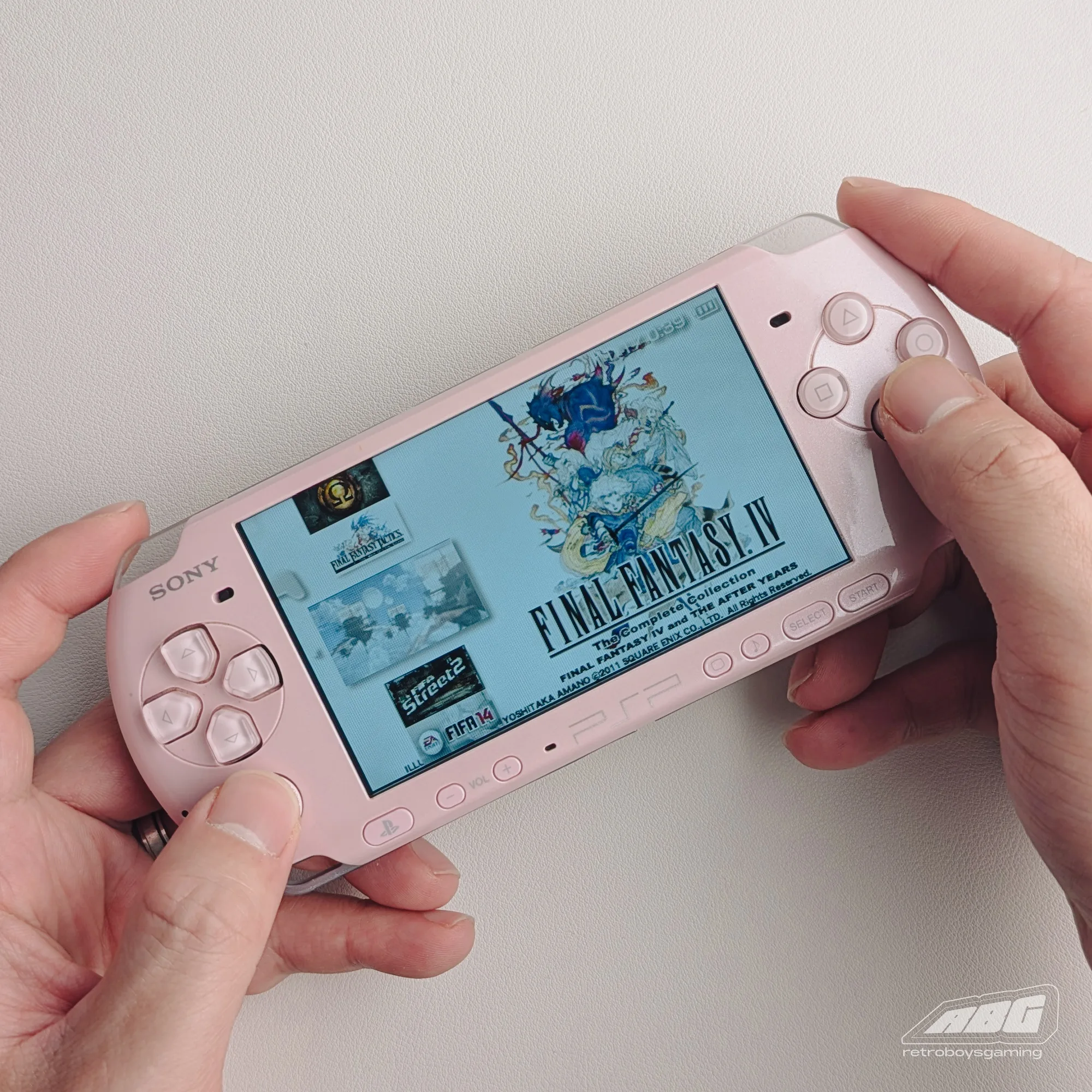 Sony PlayStation Portable PSP-3000 (Pink, Modded) image indicator(4)