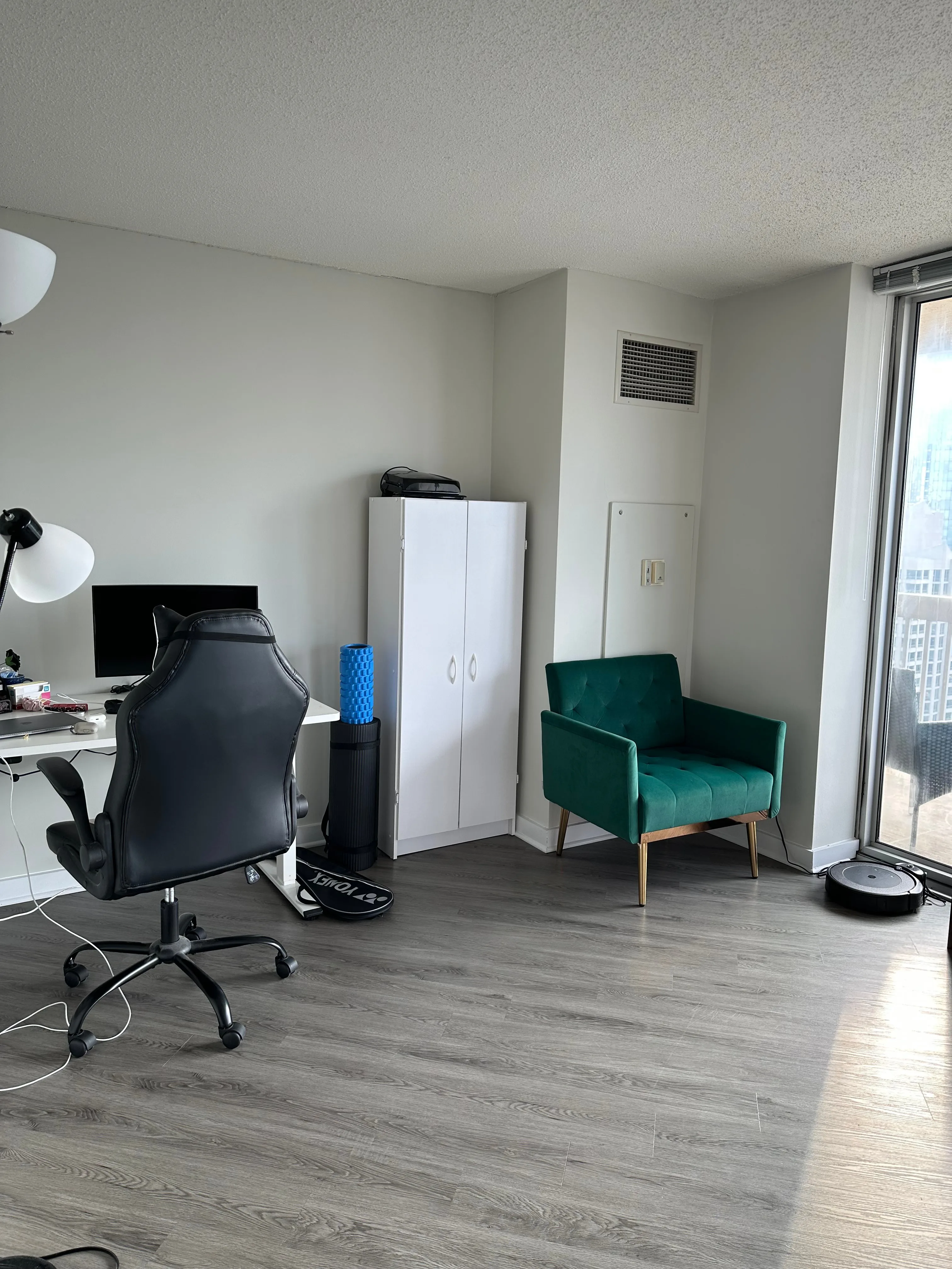 Sublease 1 Bed 1 Bath - Apartment image indicator(4)