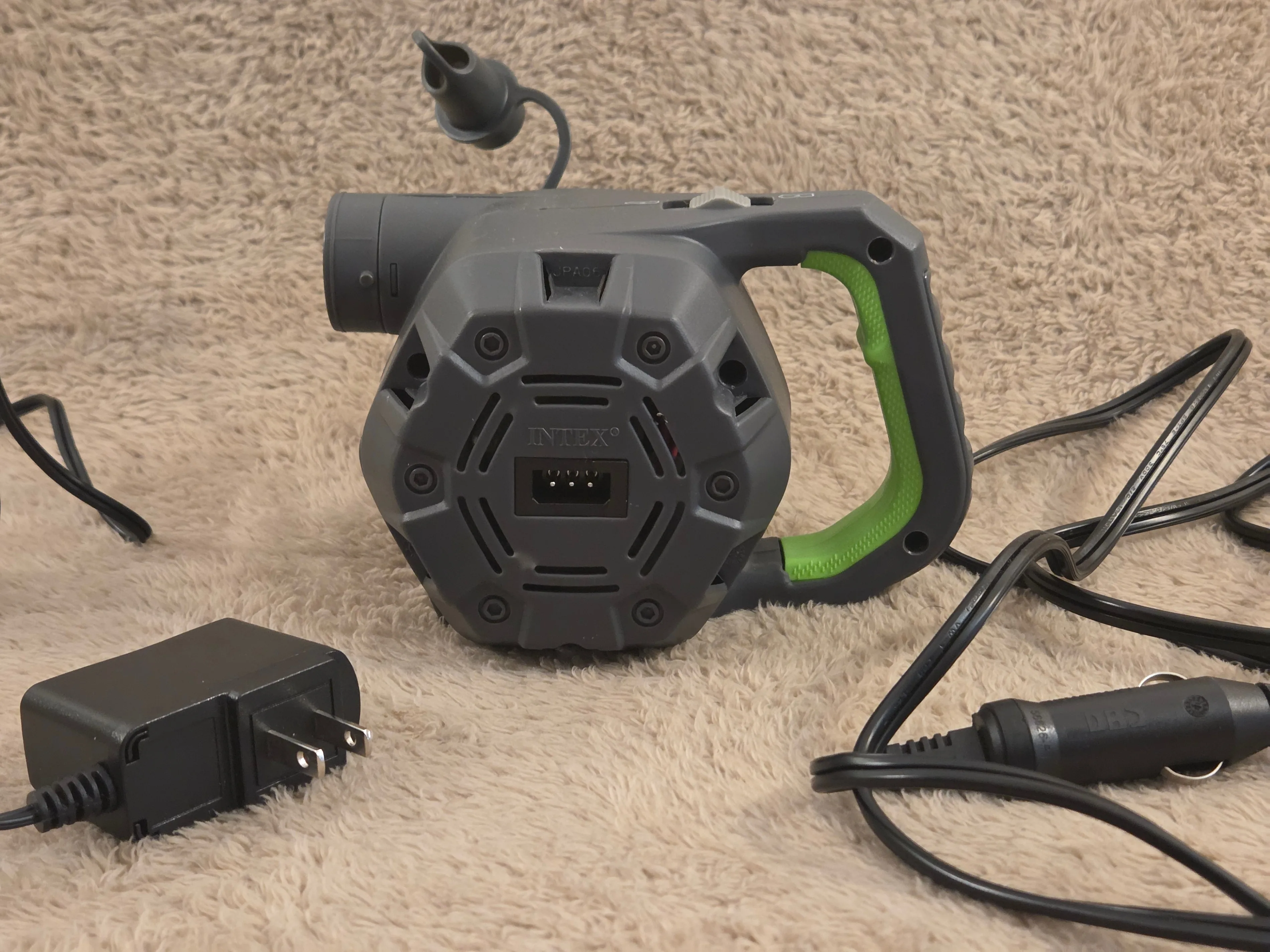 Intex Quick-Fill 12-R Rechargeable Air Pump, 110-120V image indicator(8)