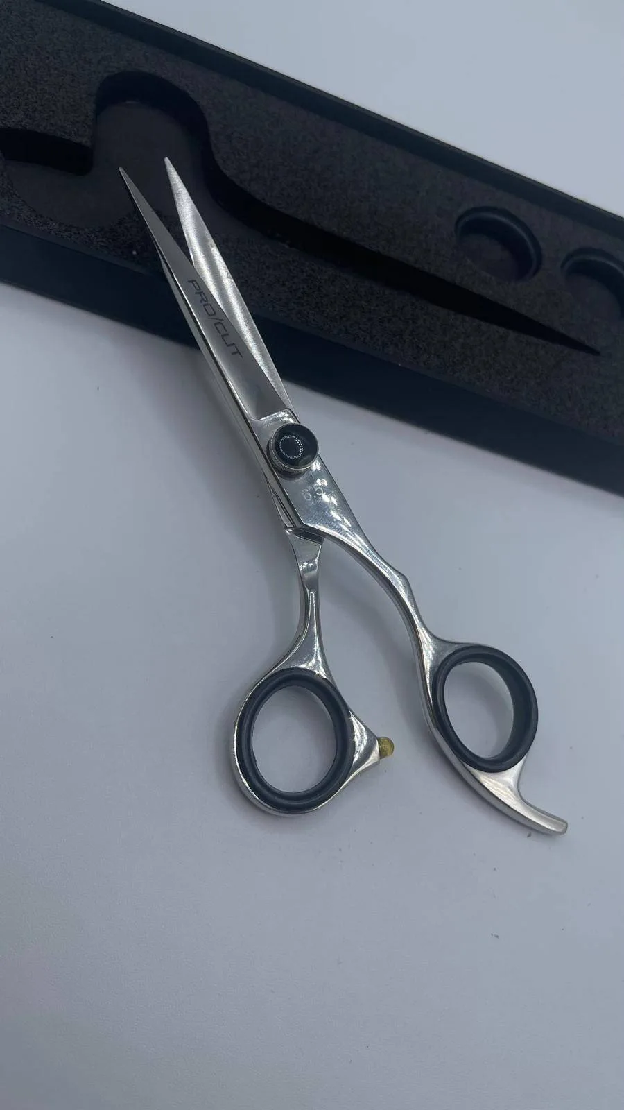 Liquidation - Premium Hair Cutting Scissors [Brand New] image indicator(3)