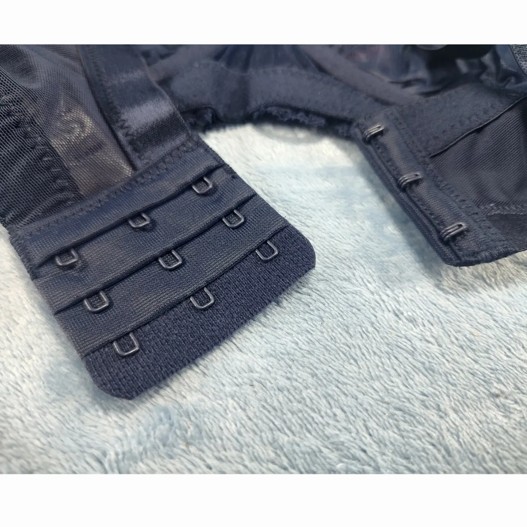 Amoureuse Lace-Trim Underwire 38C Bra image indicator(10)