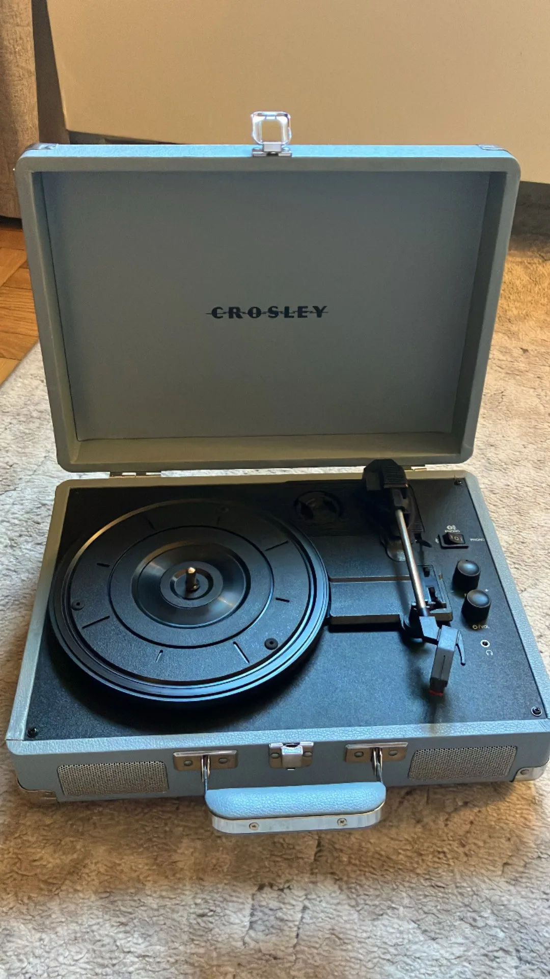 Record player with blutooth (pick up 12/1-7)