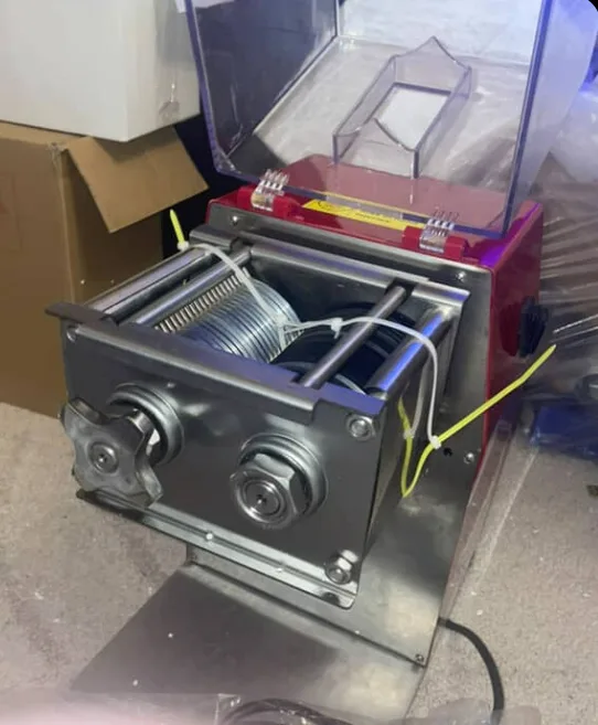 Heavy Duty 850W Removable Table Meat Slicer/Cutting Machine image indicator(3)