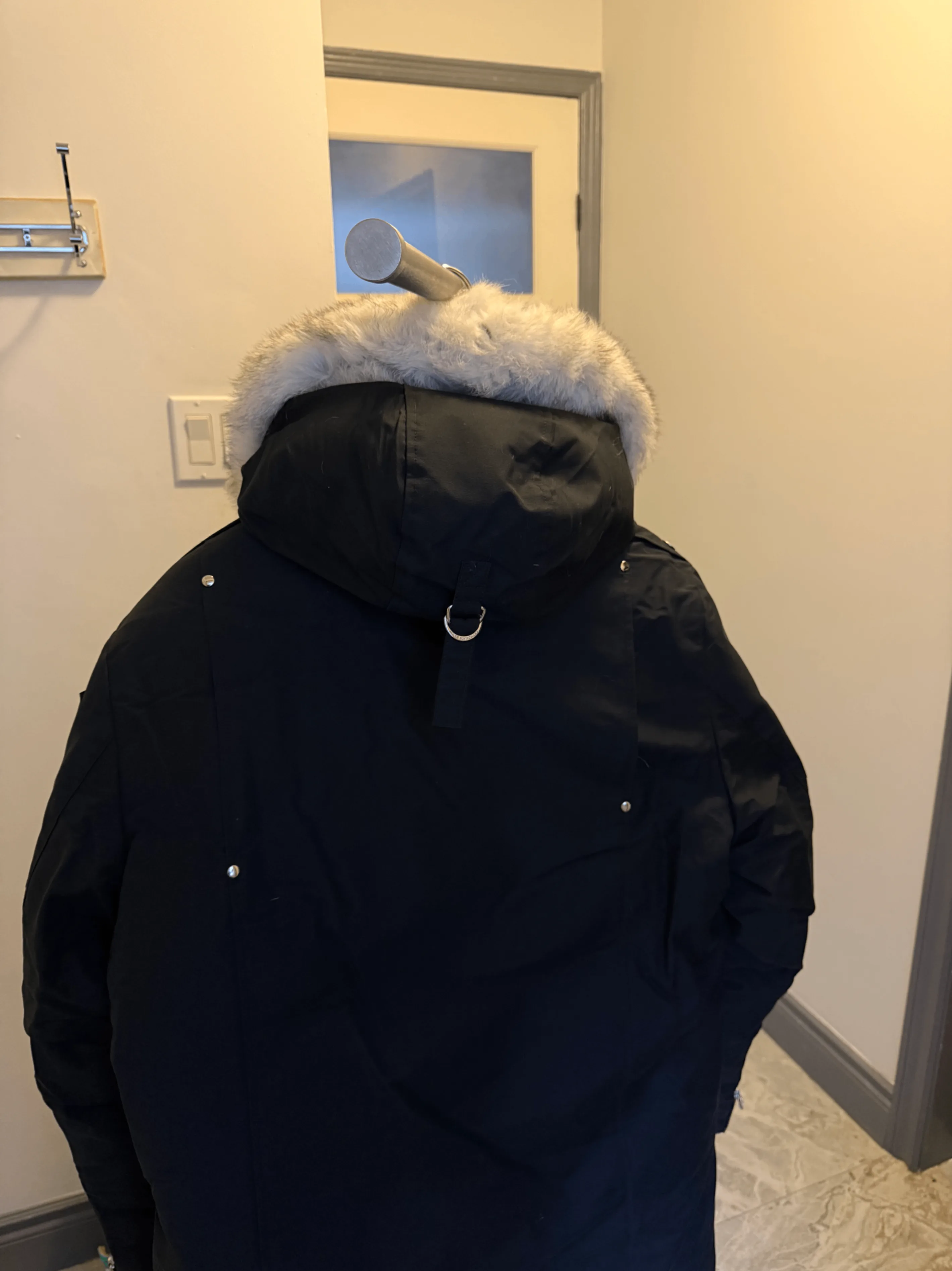 Moose Knuckles shearling trim parka (2023): (XL) image indicator(6)