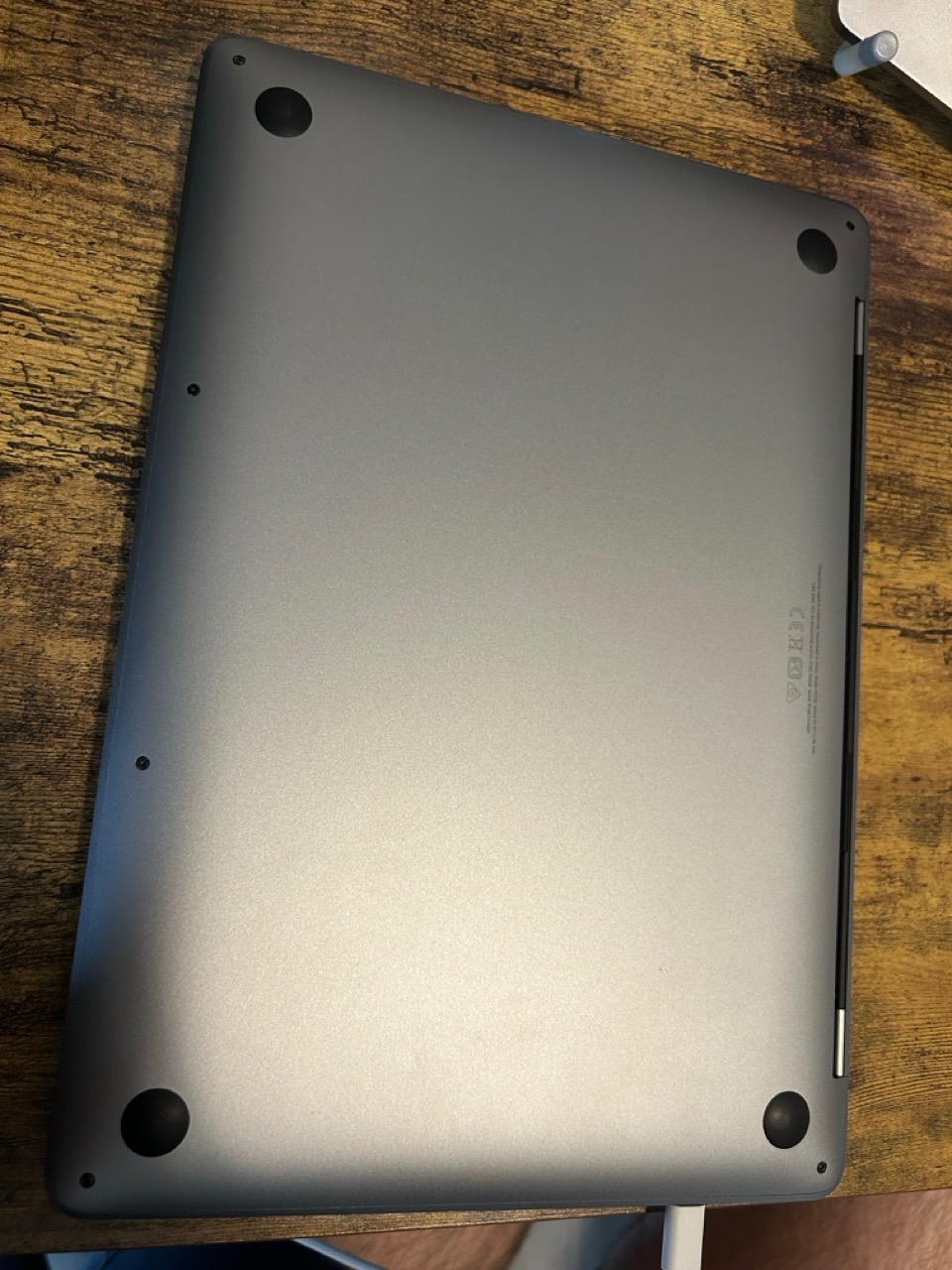 MacBook Pro 13 inches M2 2022 - photo 3