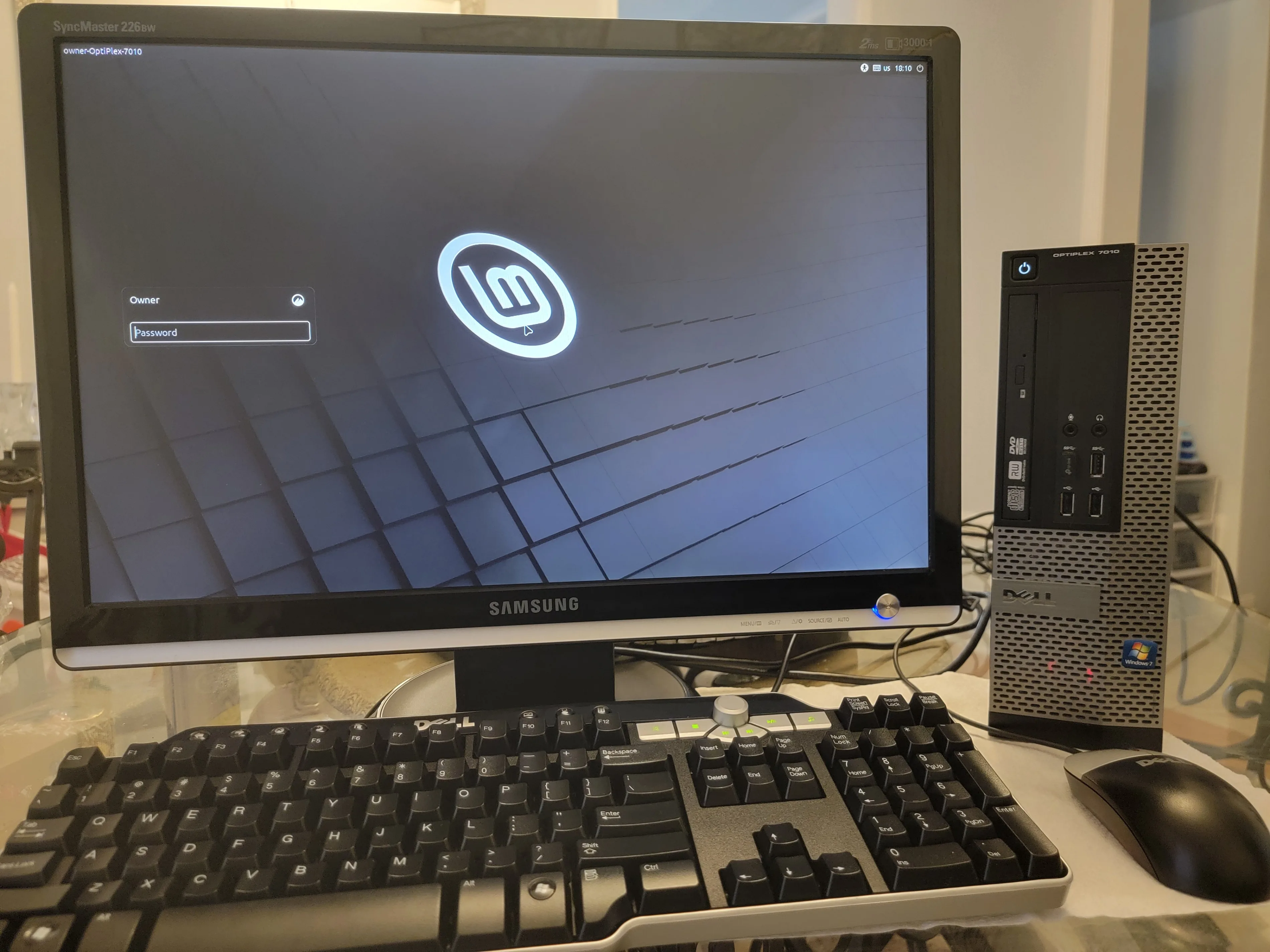 Dell Desktop i7, 8GB RAM, 180GB SSD image indicator(2)