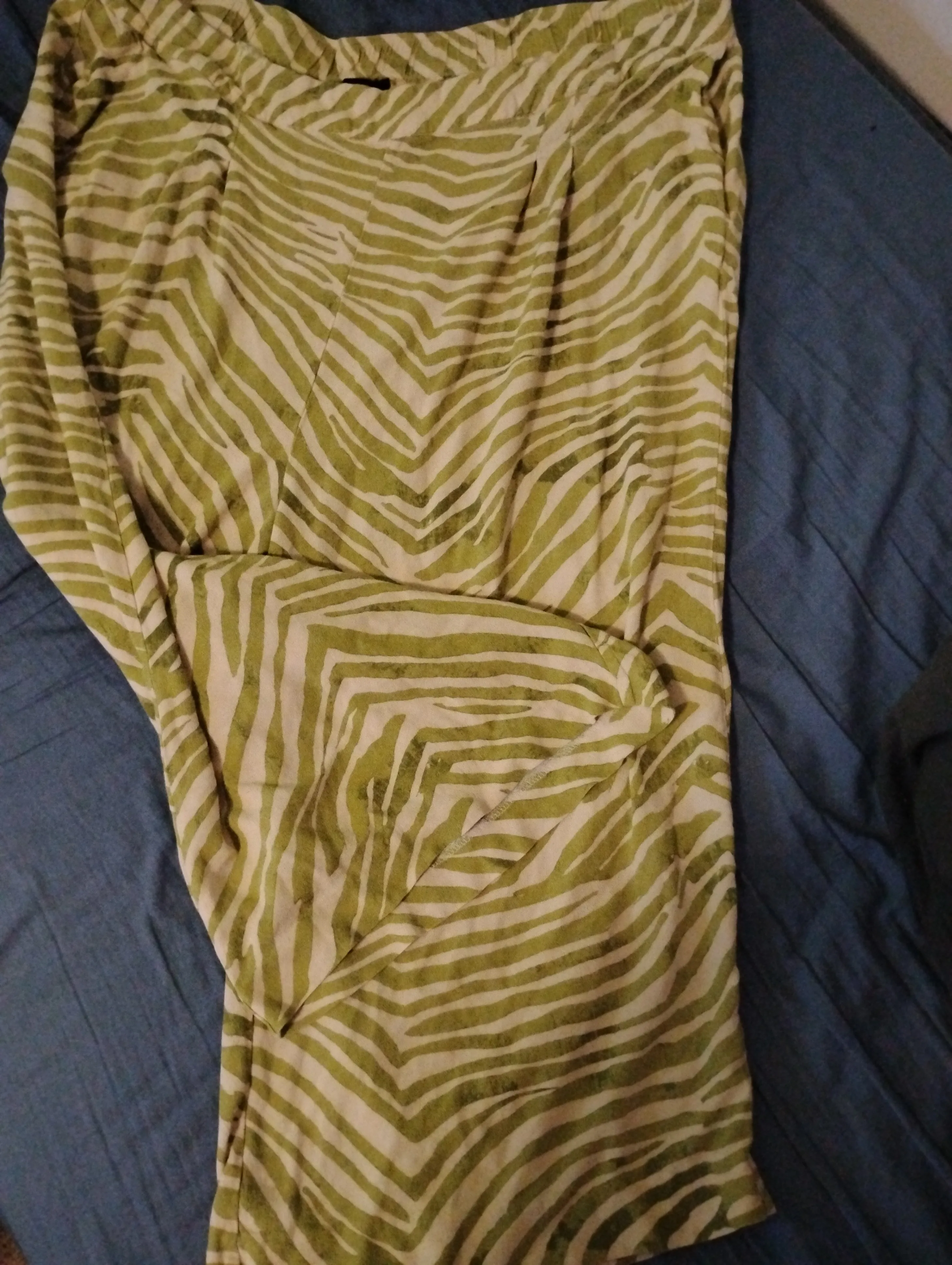 Lily Morgan Women’s Summer Capri Pants — 3X (Good Condition) thumbnail