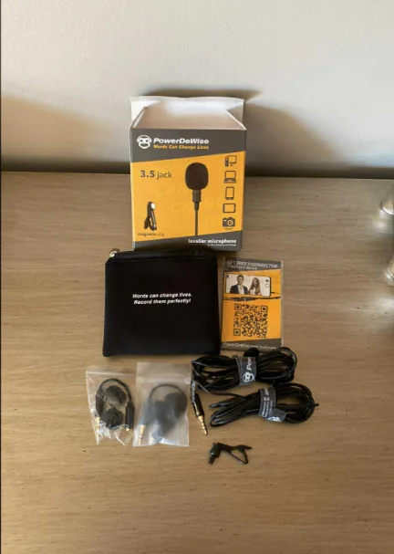 PowerDeWise Professional Grade Lavalier Clip On Microphone Kit image indicator(2)