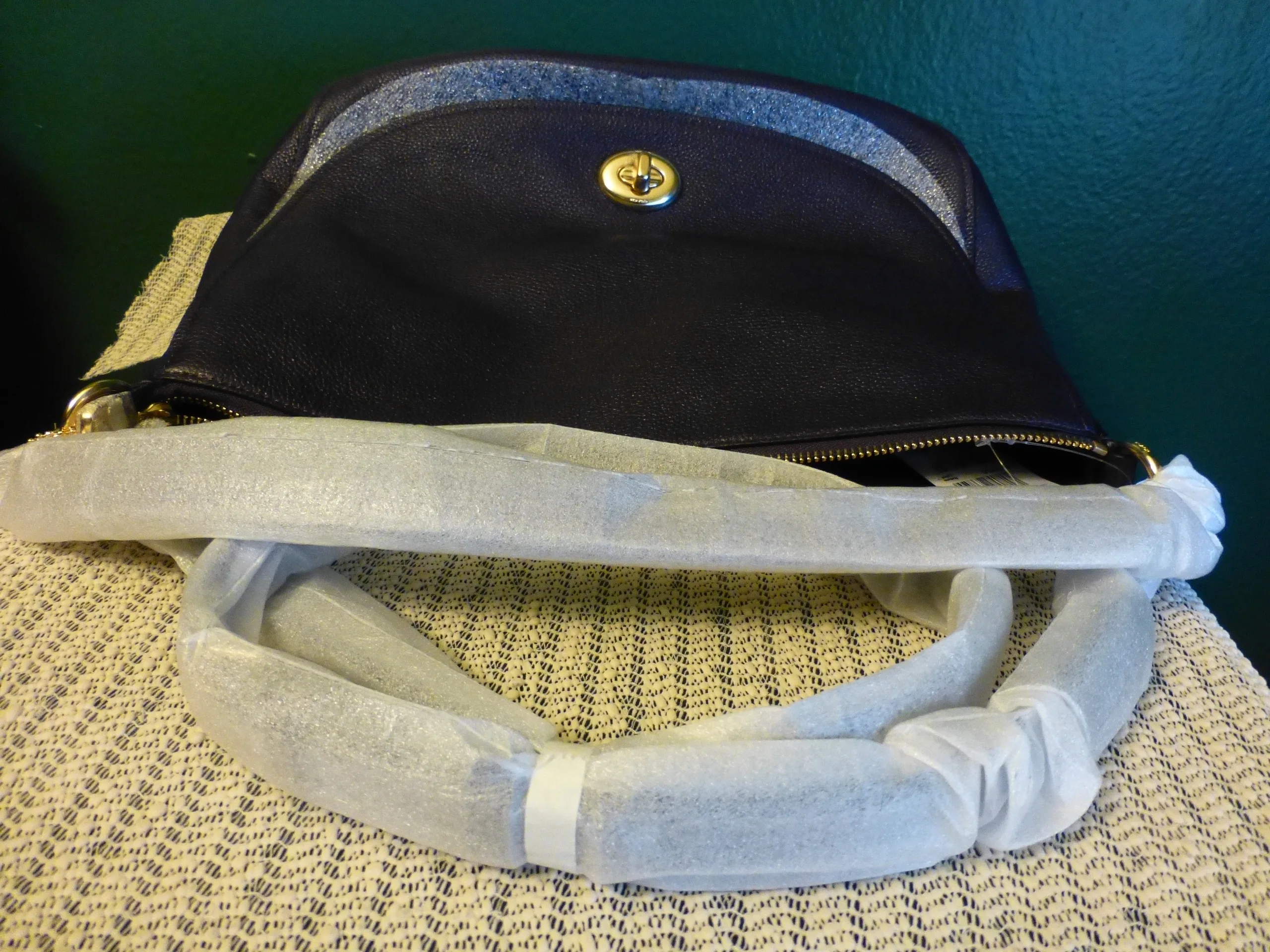 .  Pebbled Turnlock Hobo Women's Handbag image indicator(4)