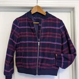 Tommy Hilfiger Girl's warm jacket - size 12/14 image indicator(4)