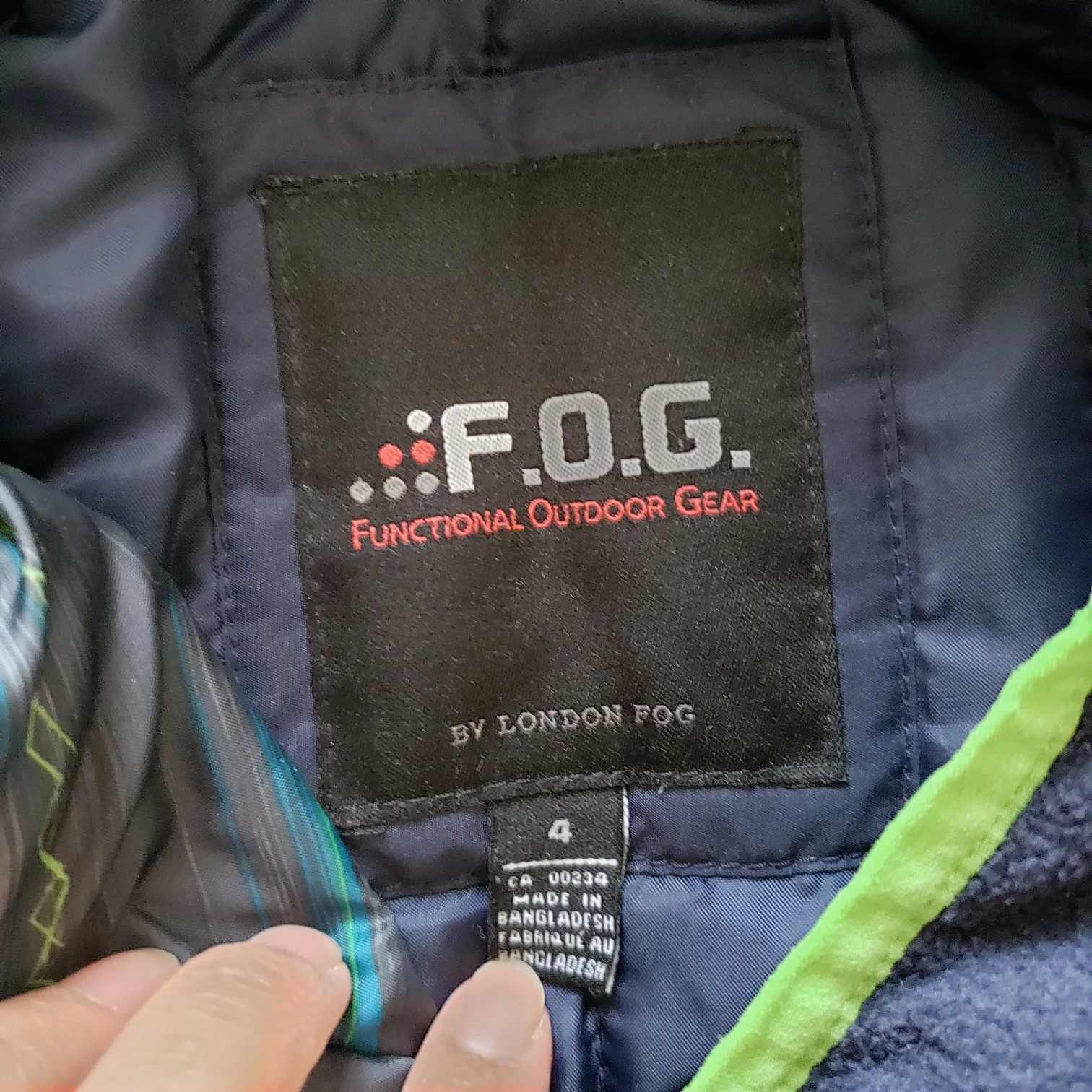 London Fog Winter Coat – Size 4 (Detachable Inner Layer) image indicator(4)