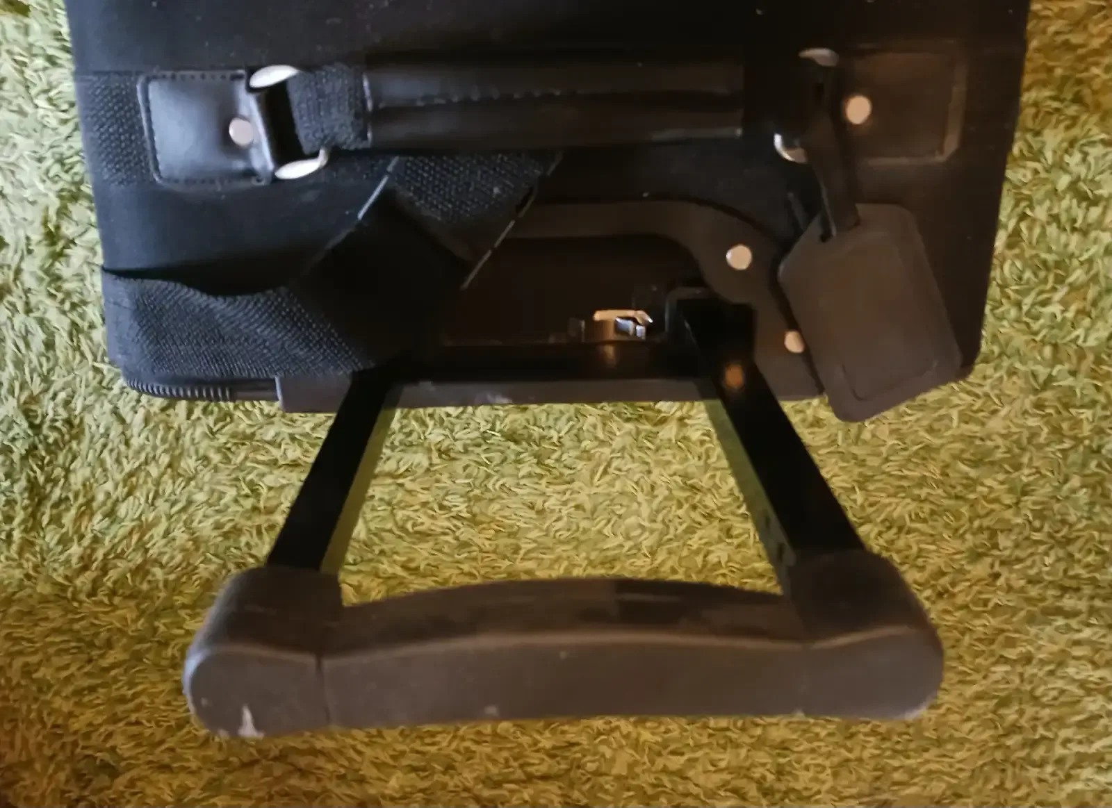 Protocol Basics Black 22" x 14" x 8" Luggage/Suitcase On Wheels image indicator(4)