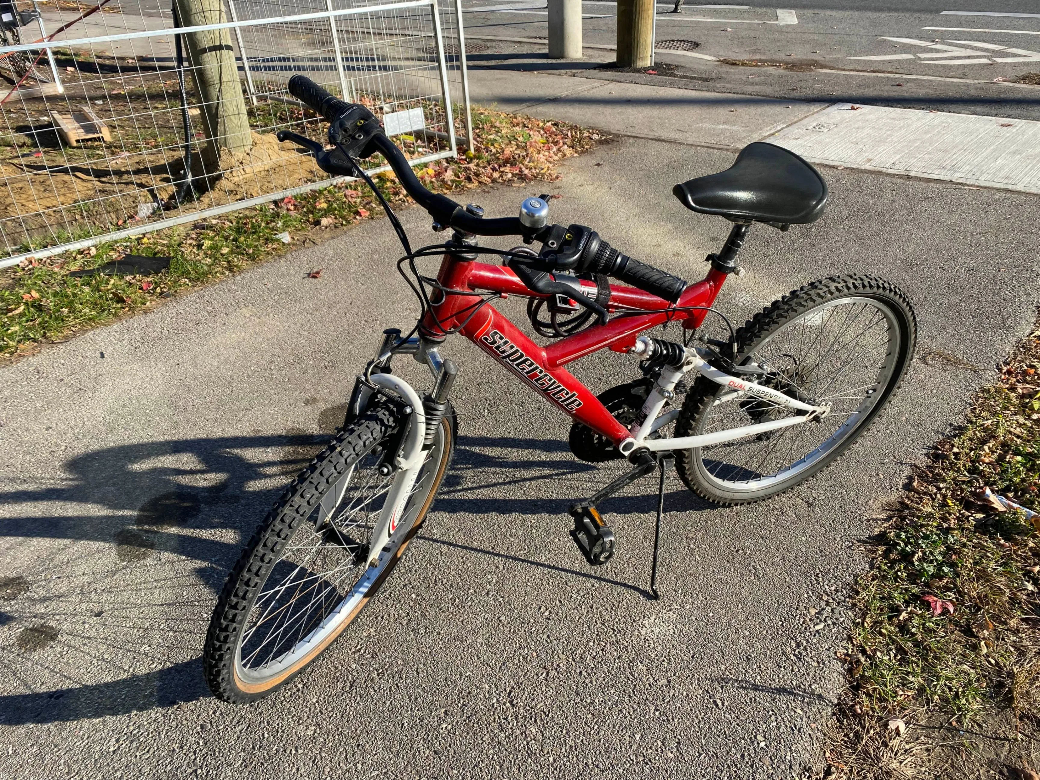 Supercycle 24" Bicycle – Great Condition