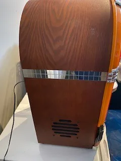 Crosley iJuke Jukebox Apple iPod iPhone Music Player w Lights image indicator(4)