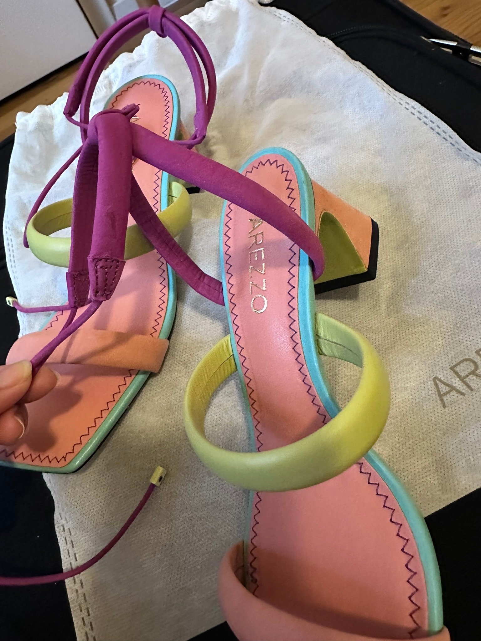 AREZZO Fresh Mid Heels – Multicolor – Size 5.5B (Brand New) - photo 4