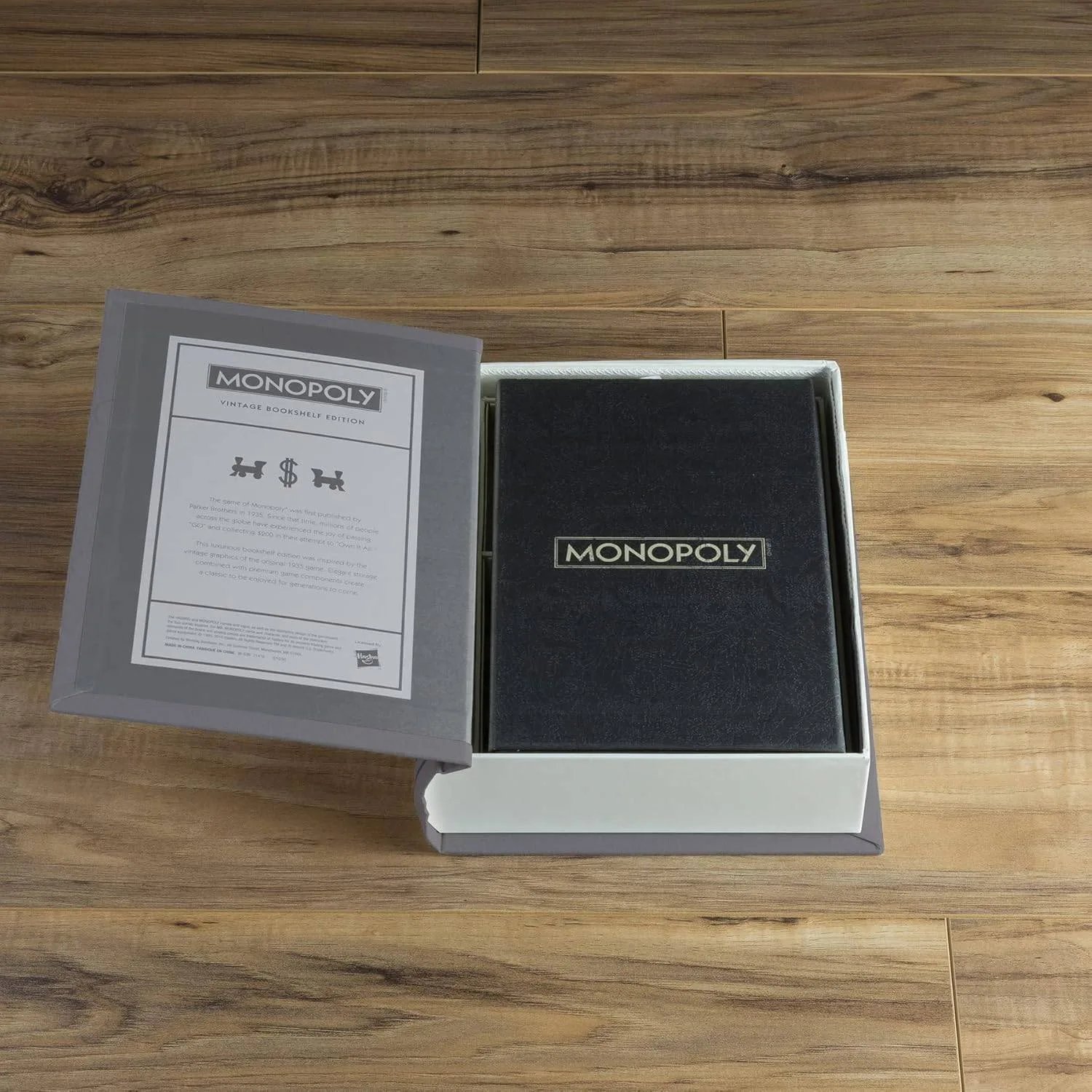 Monopoly Vintage Bookshelf Edition image indicator(3)