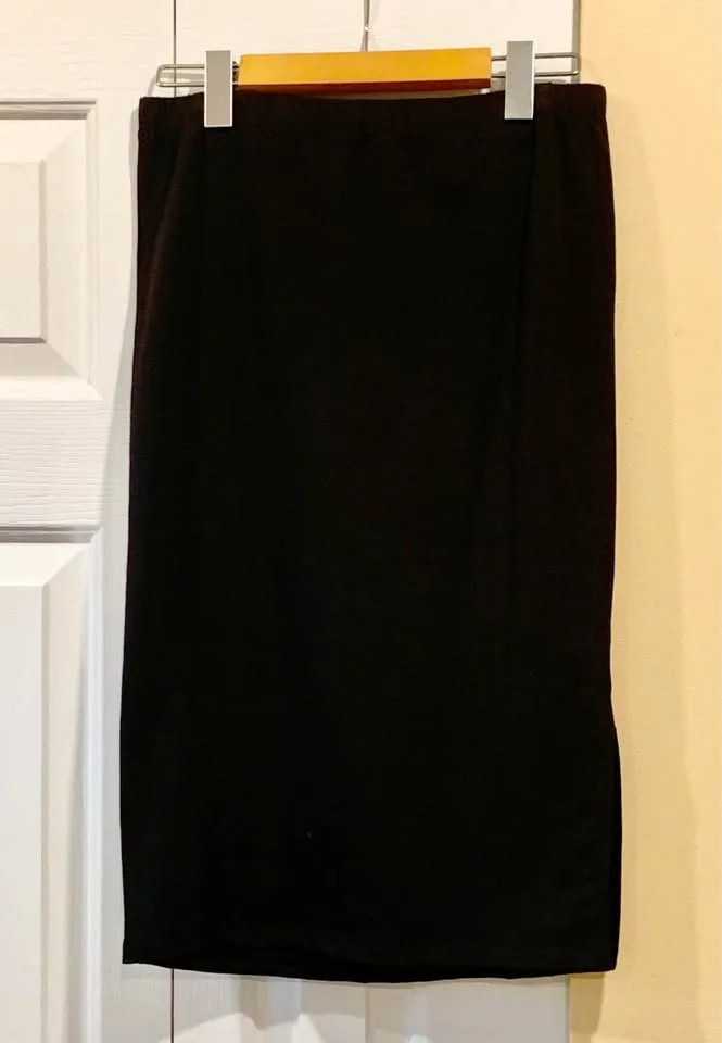 GF Collection: Classic Black Mid-length Pencil Skirt (S) - NWT image indicator(2)