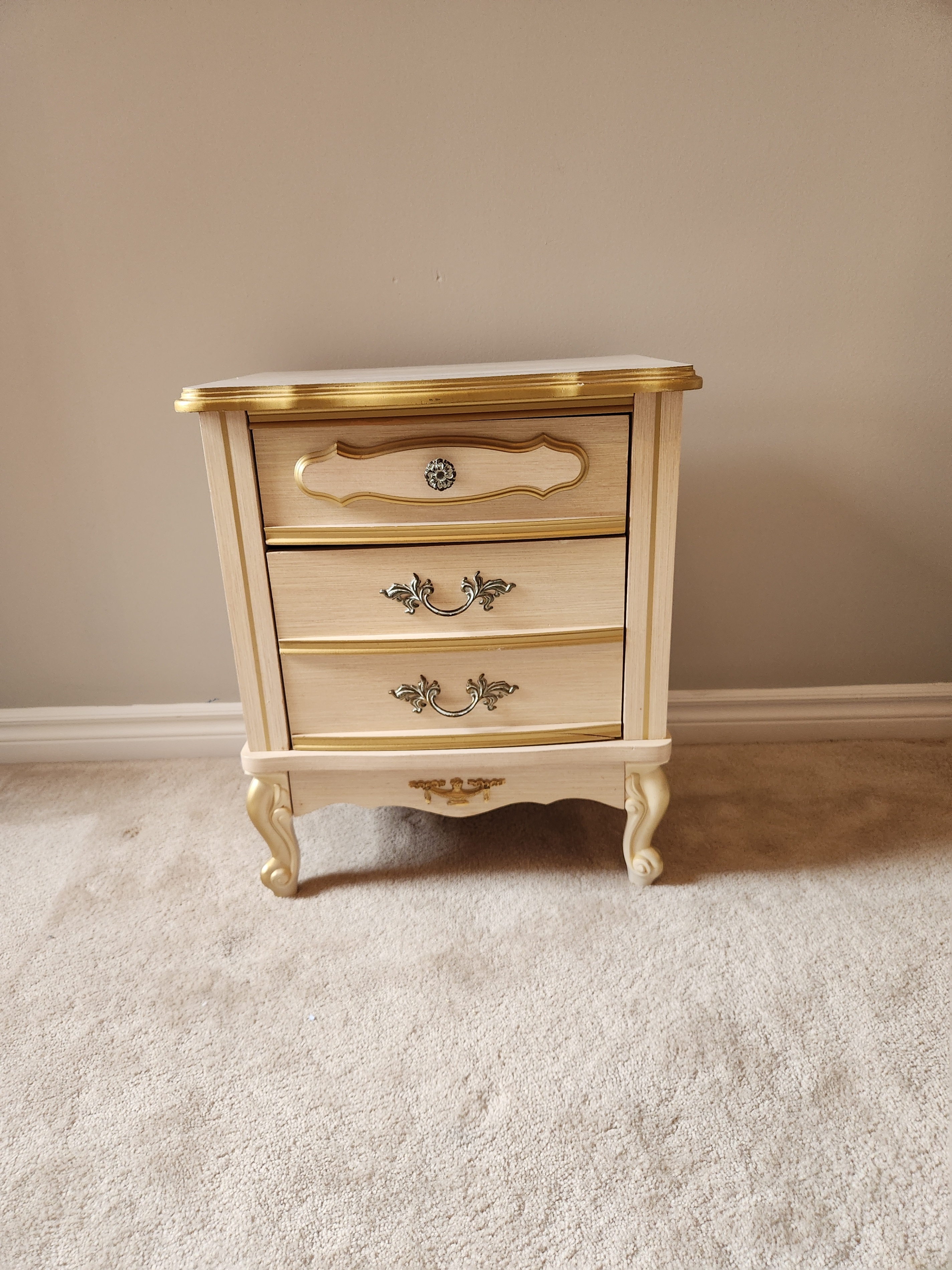 Vintage Child Bedroom Furniture - photo 3