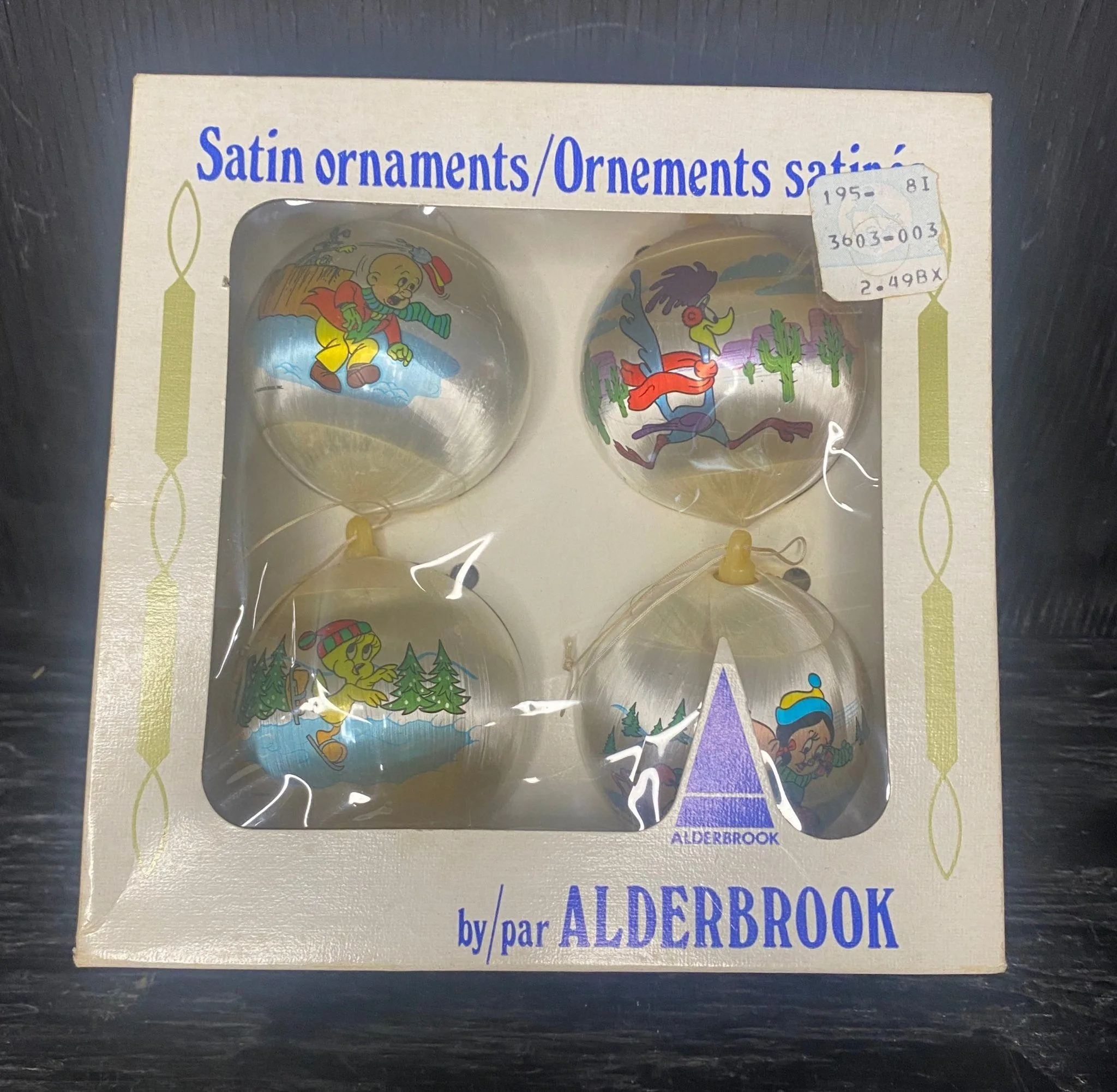 Vintage Looney Tunes Christmas Ornaments image indicator(3)