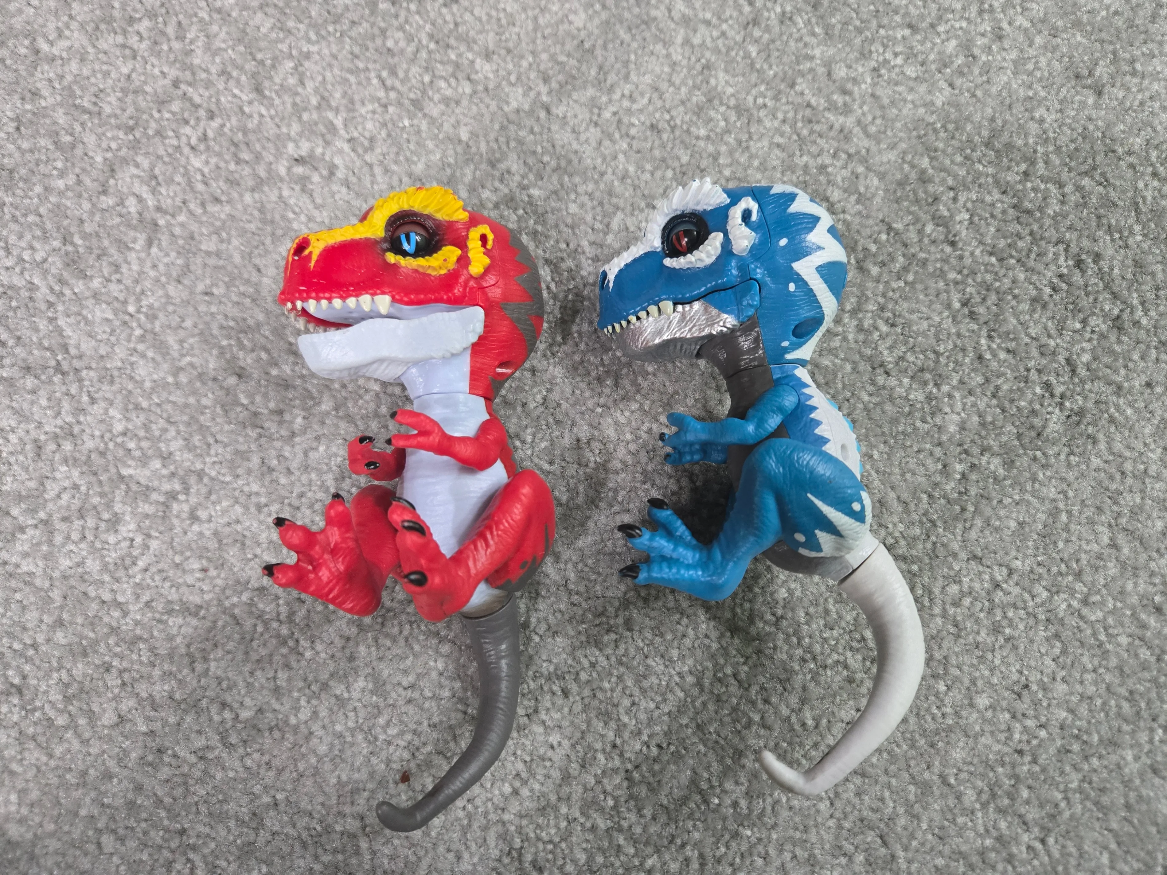 Dino fingerlings thumbnail