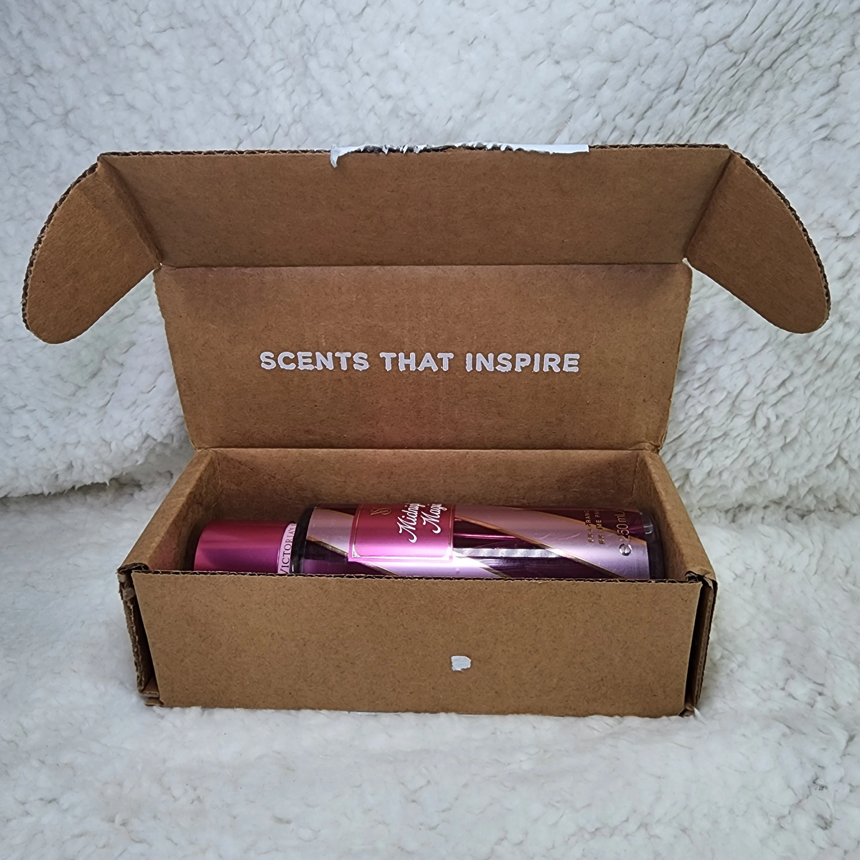 Victoria’s Secret Midnight Magic Fine Fragrance Body Mist 8.4 oz image indicator(4)