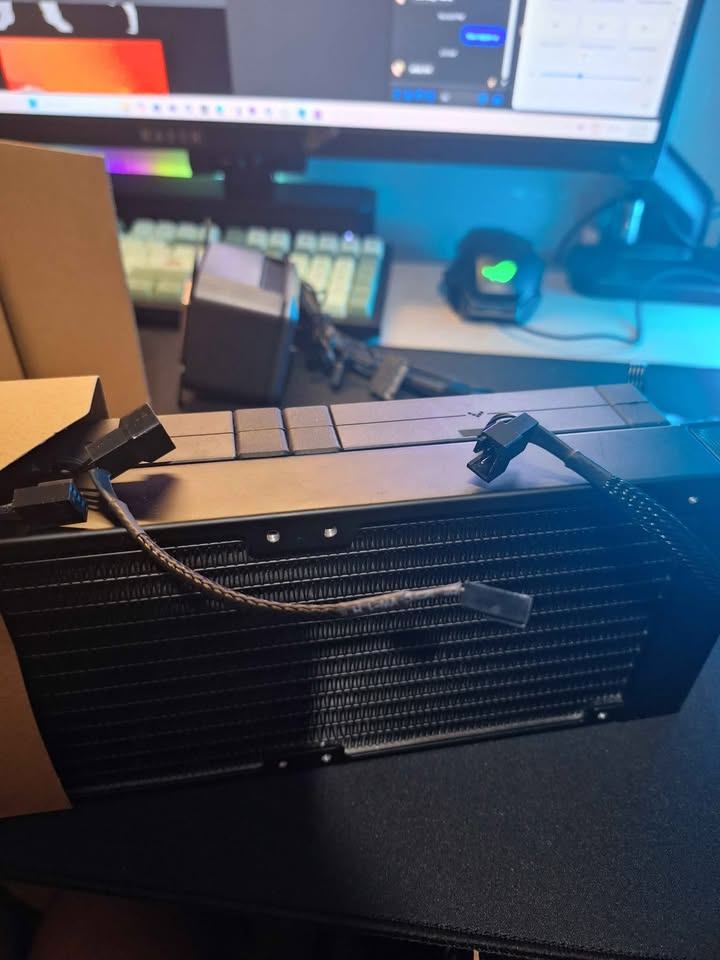 DeepCool Mystique 360 LCD Liquid cooler 360mm 5th Gen Pump AIO