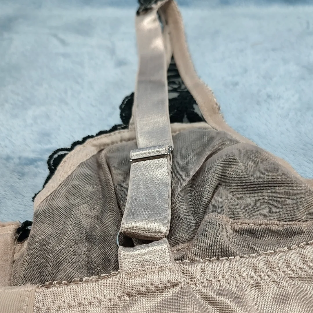 Amoureuse Embroidered Underwire 40B Bra image indicator(7)