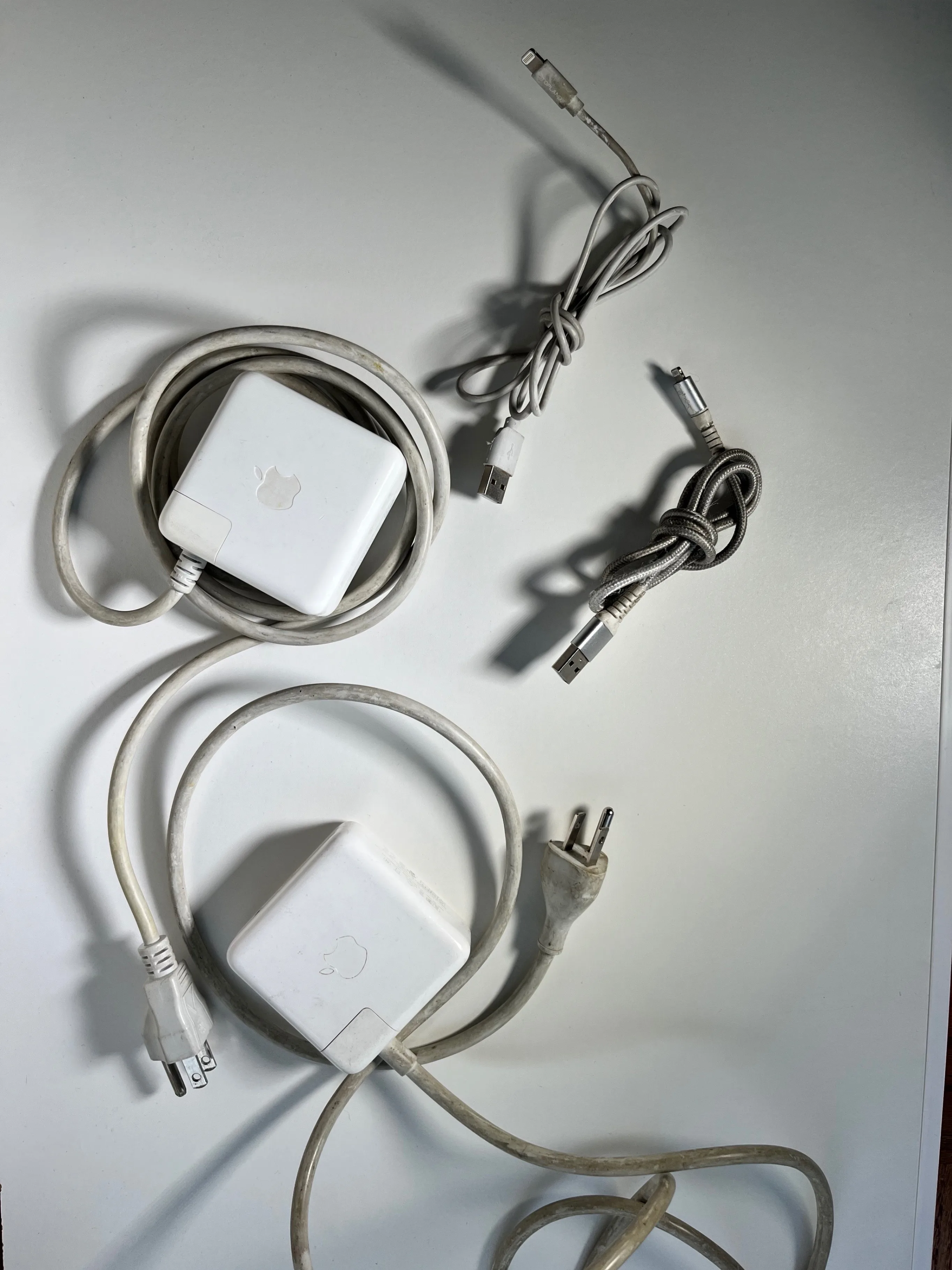 Apple MacBook Power Adapters + Lightning Cables (Bundle)